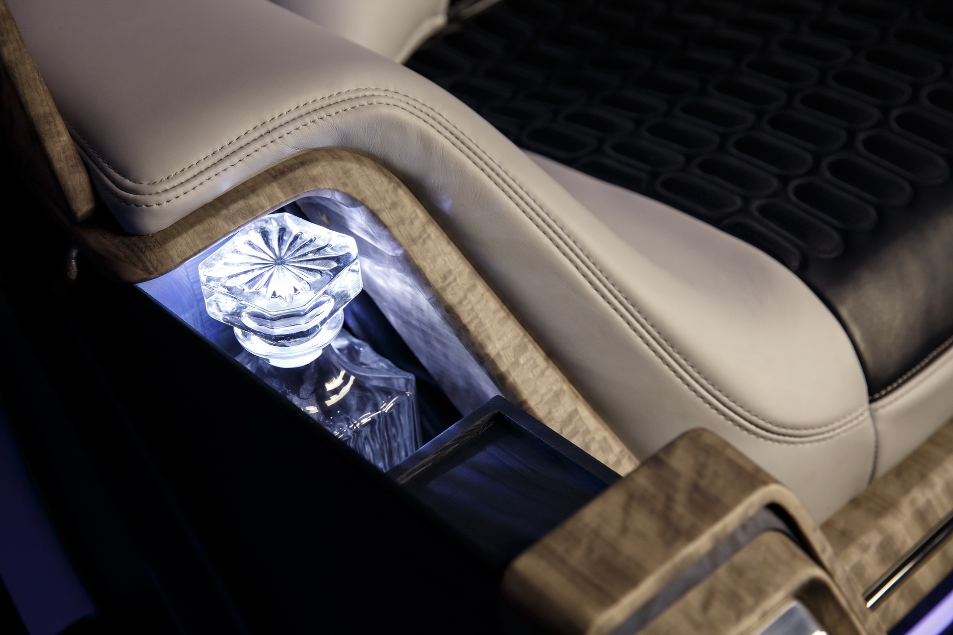 Aznom Palladium ra mắt ảnh 11 Aznom Palladium ra mat anh 11