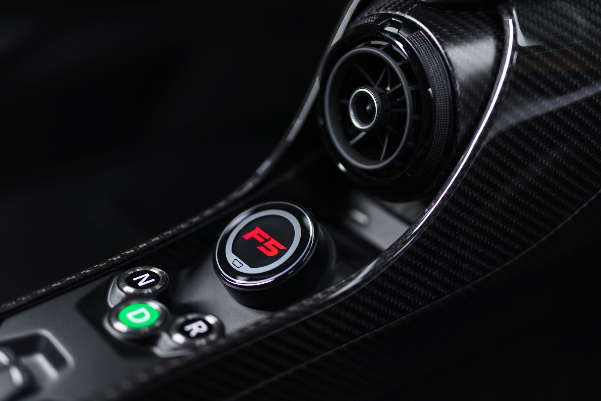 Hennessey Venom F5 ra mat anh 4