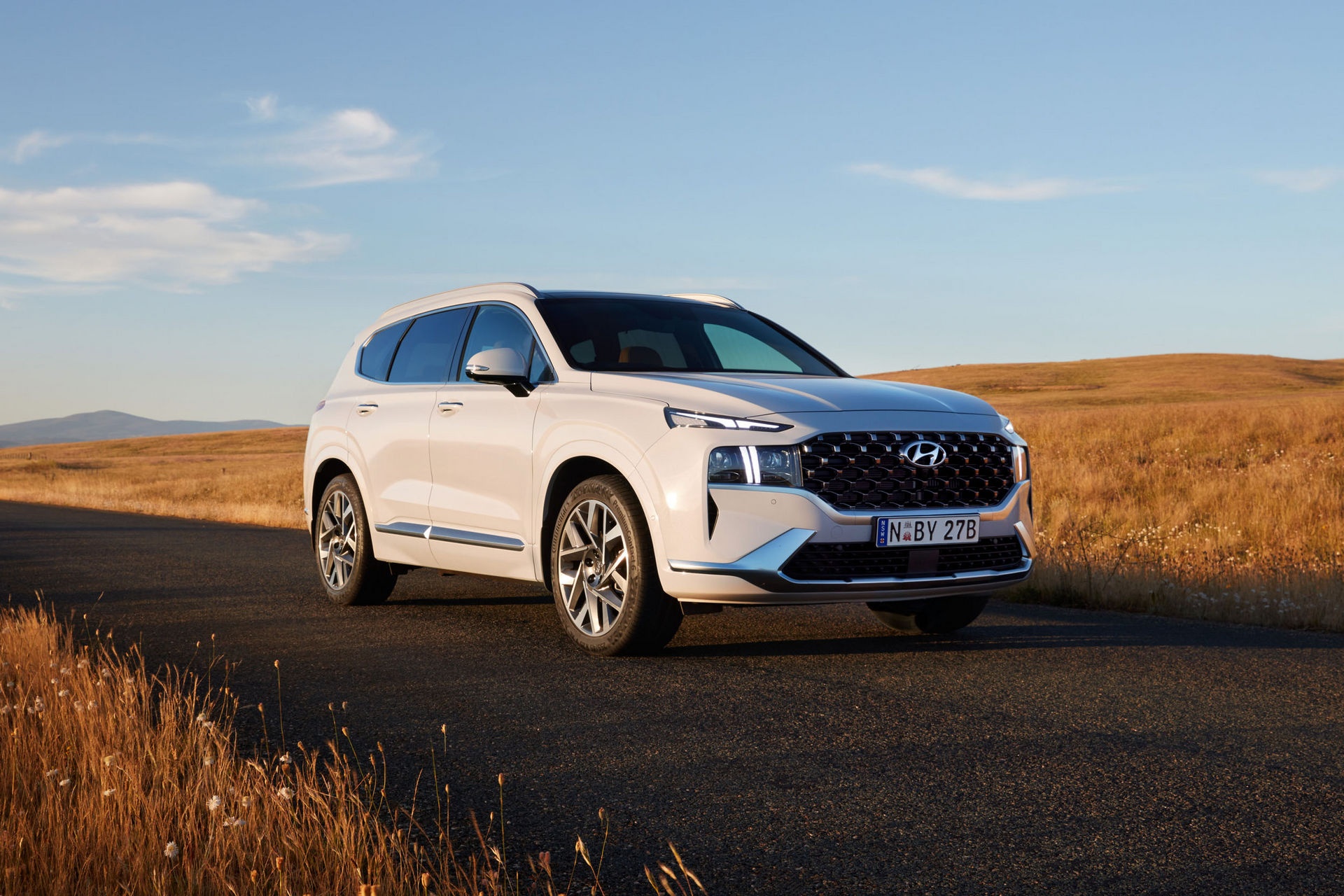 Hyundai Santa Fe 2021 ra mat Australia anh 1