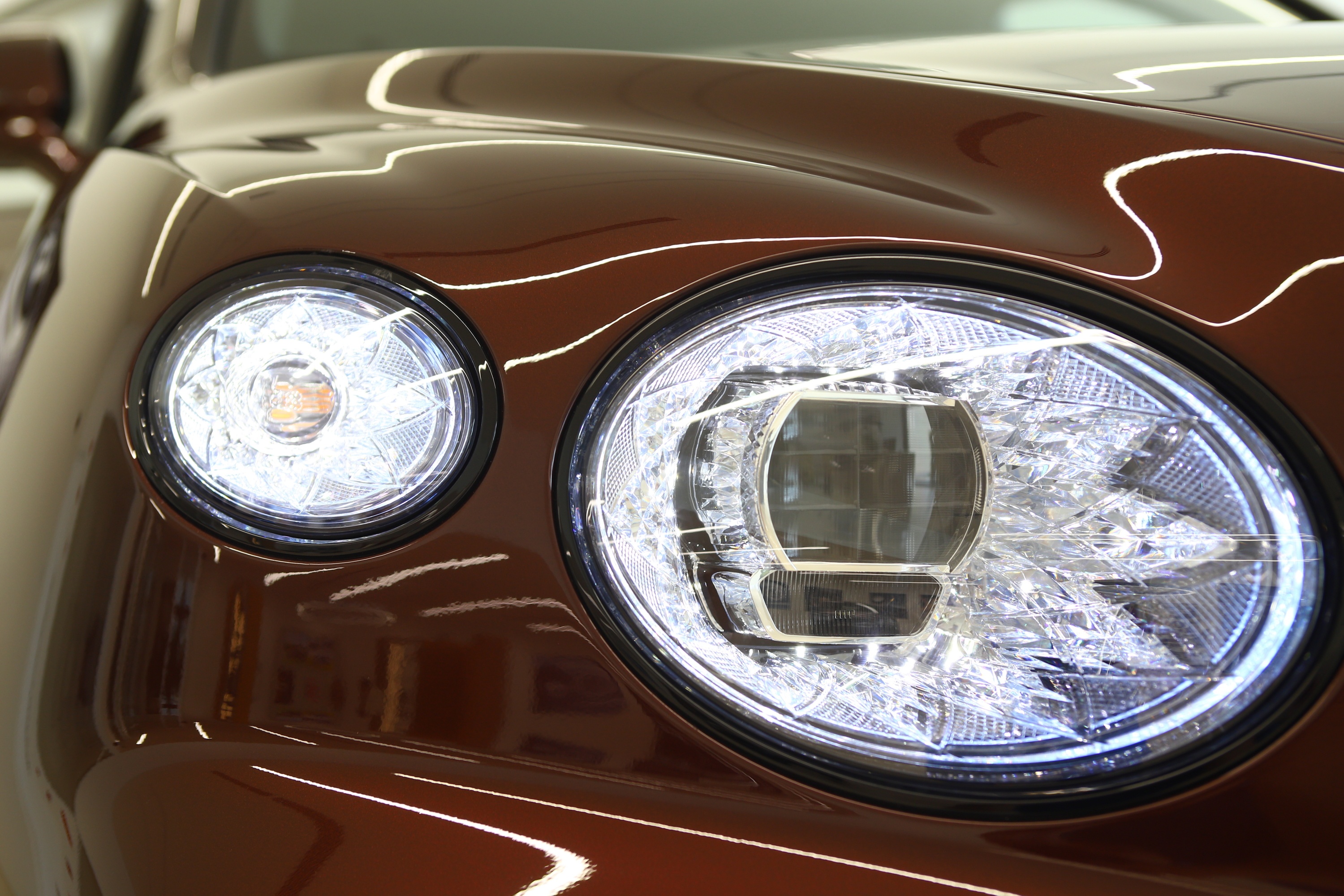 Nhung sieu xe dang chu y duoc mang ve Viet Nam anh 34