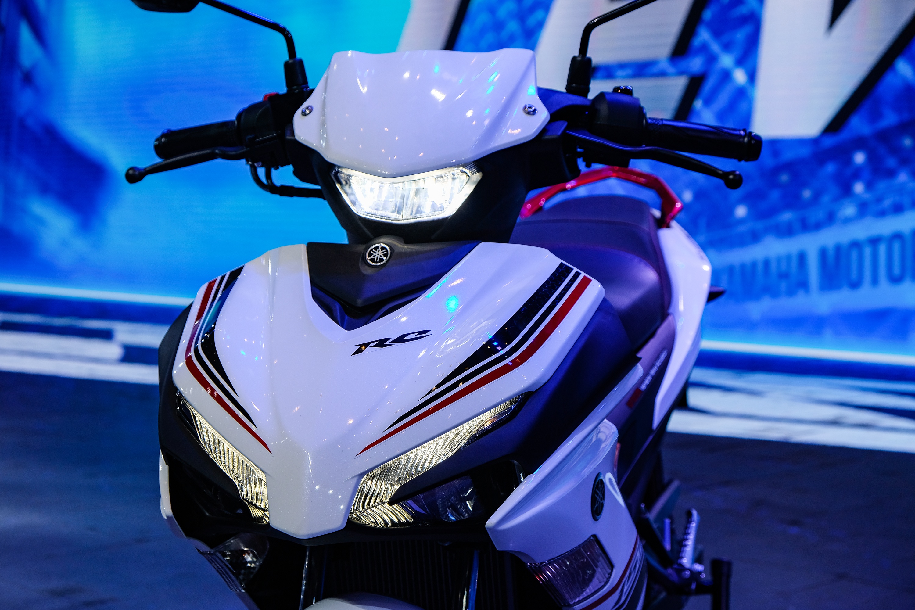 Yamaha Exciter 155 chua toan dien khi thieu phanh ABS hinh anh