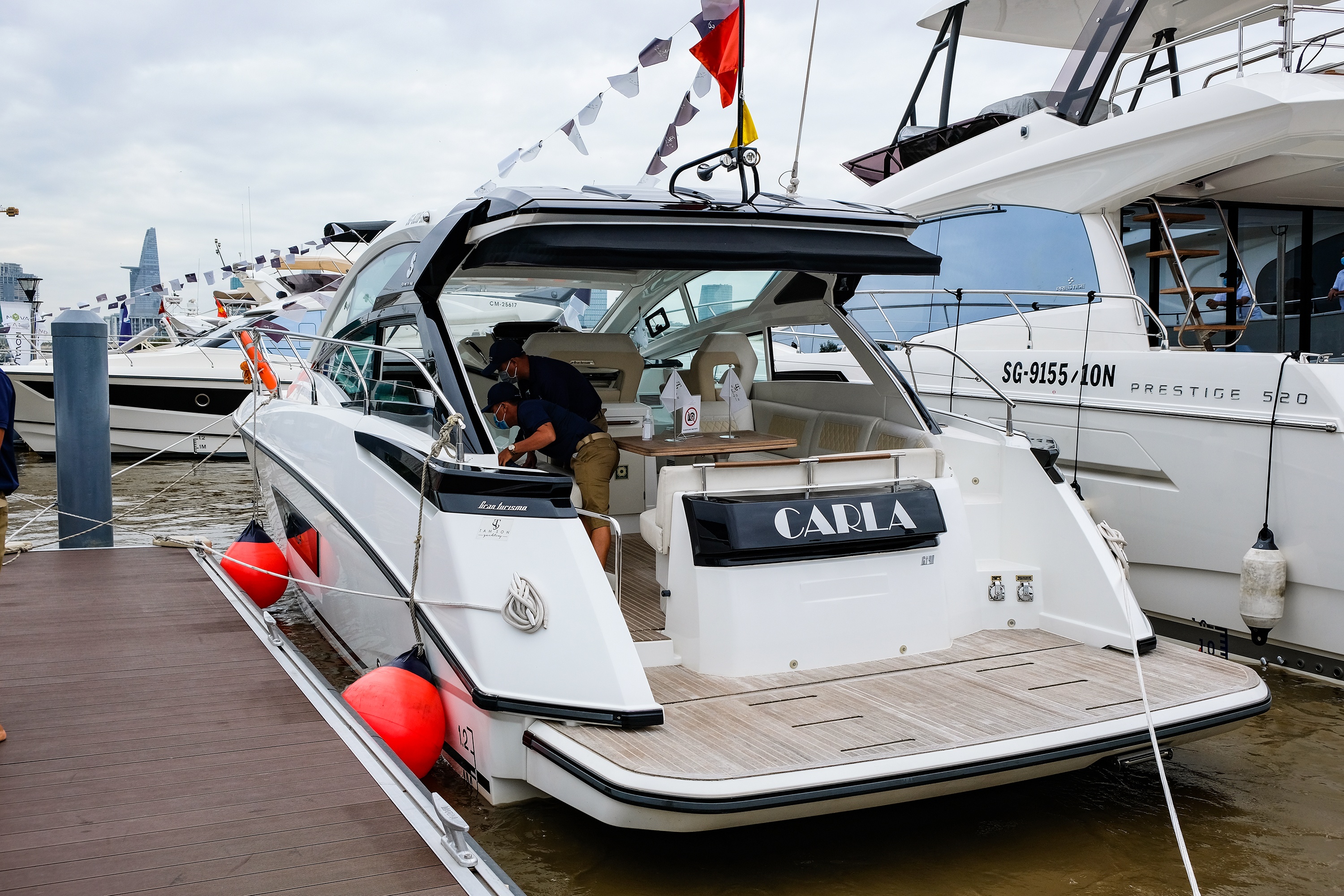 Dan sieu xe va du thuyen tram ty dong tu hop tai TP.HCM anh 3