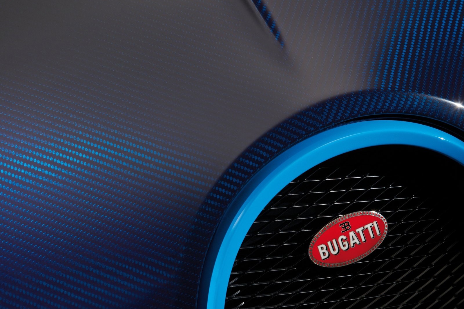 Những hypercar đáng chú ý có thể về Việt Nam trong năm 2021 ảnh 4 Nhung hypercar dang chu y co the ve Viet Nam trong nam 2021 anh 4