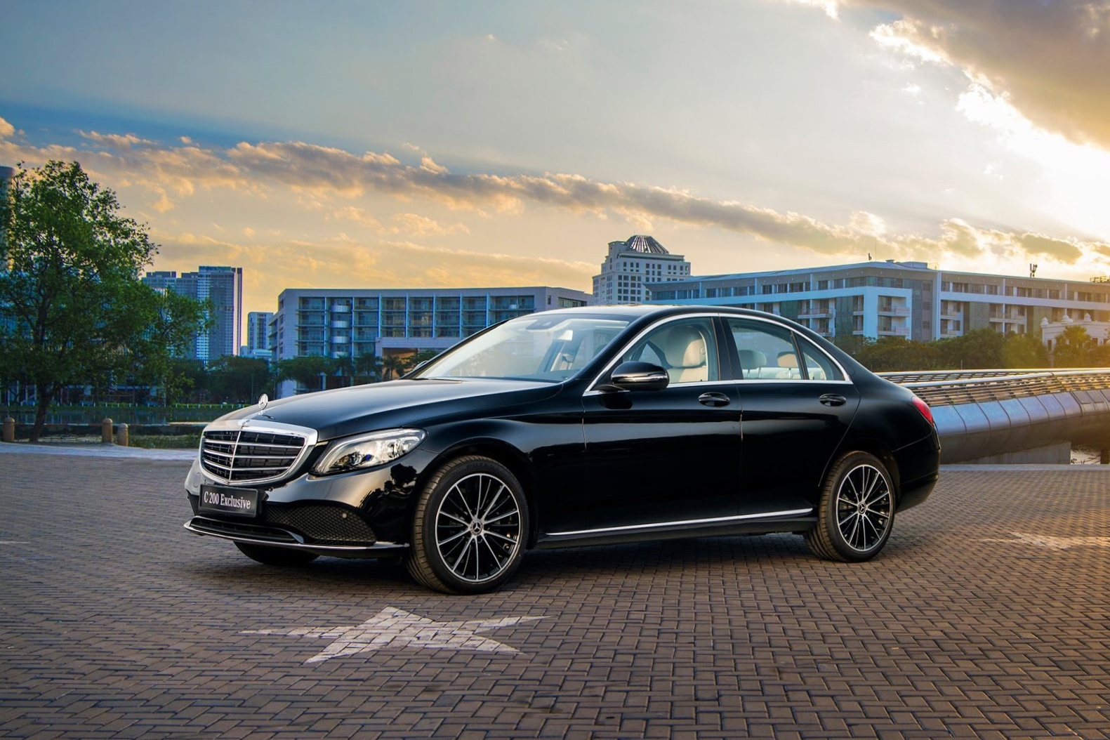 Nhung mau xe duoc huong uu dai phi truoc ba anh 1