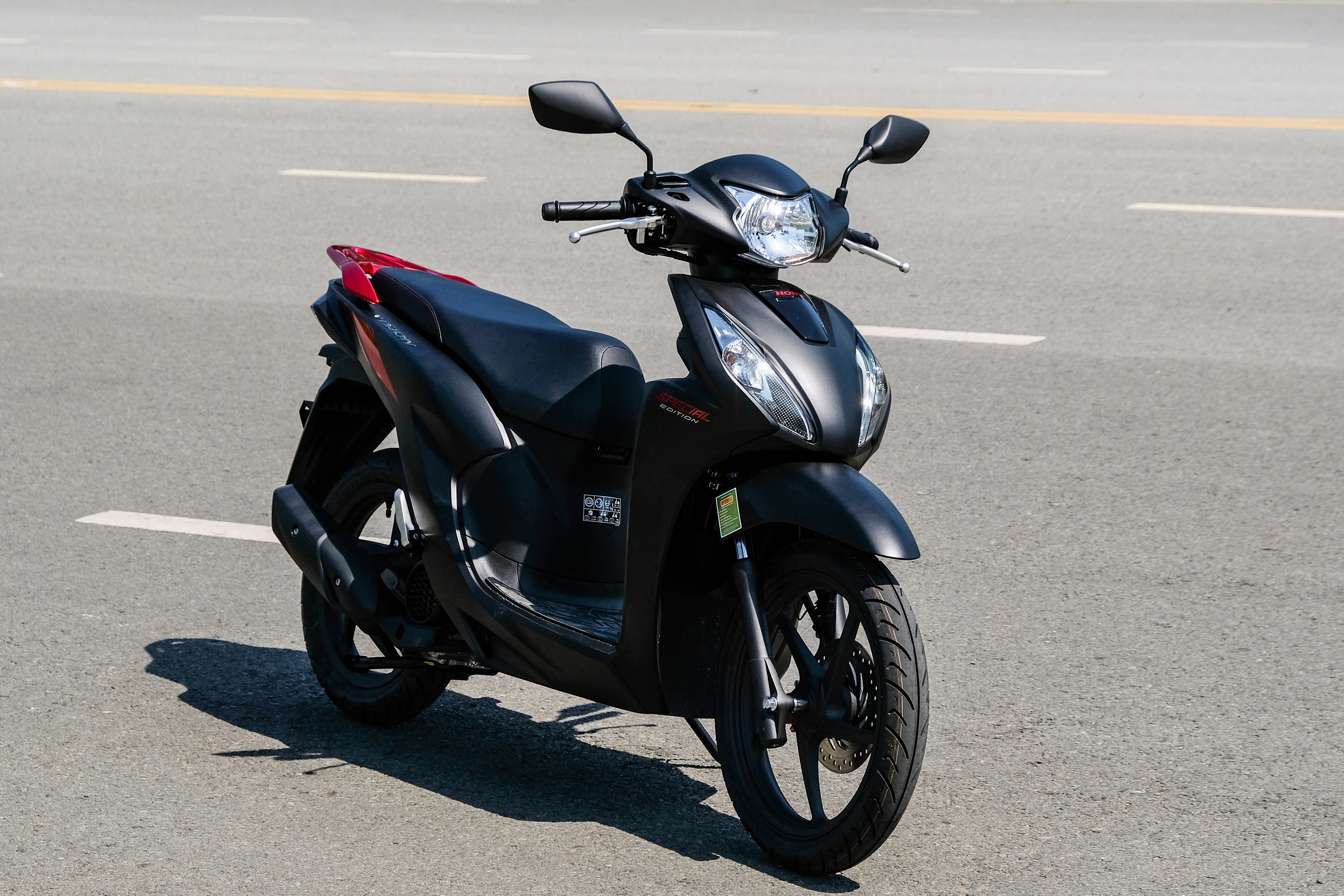 Danh gia Honda Vision 2021 anh 2