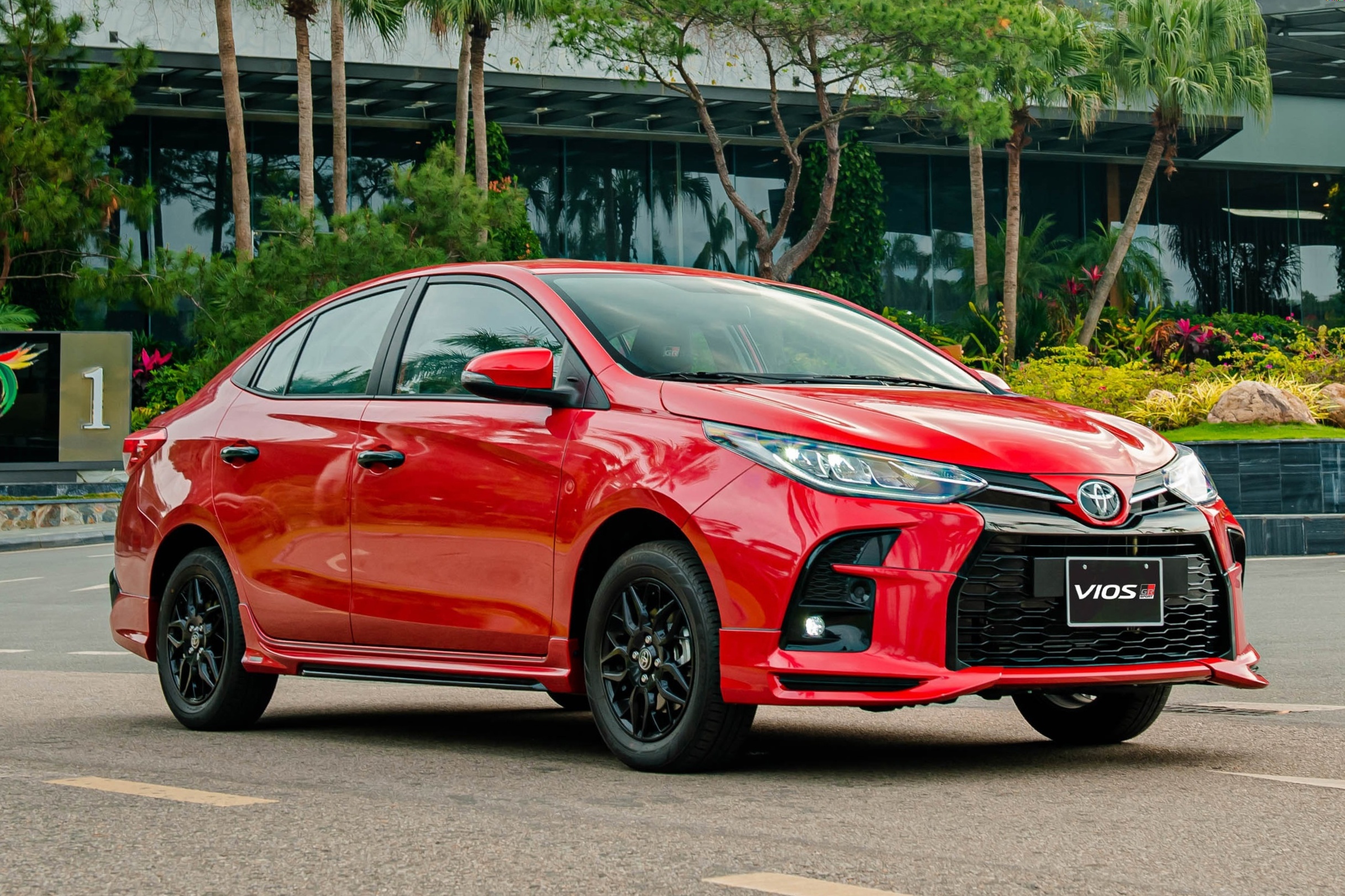 Nhung mau oto gia re ban chay nhat Viet Nam trong thang 5 hinh anh