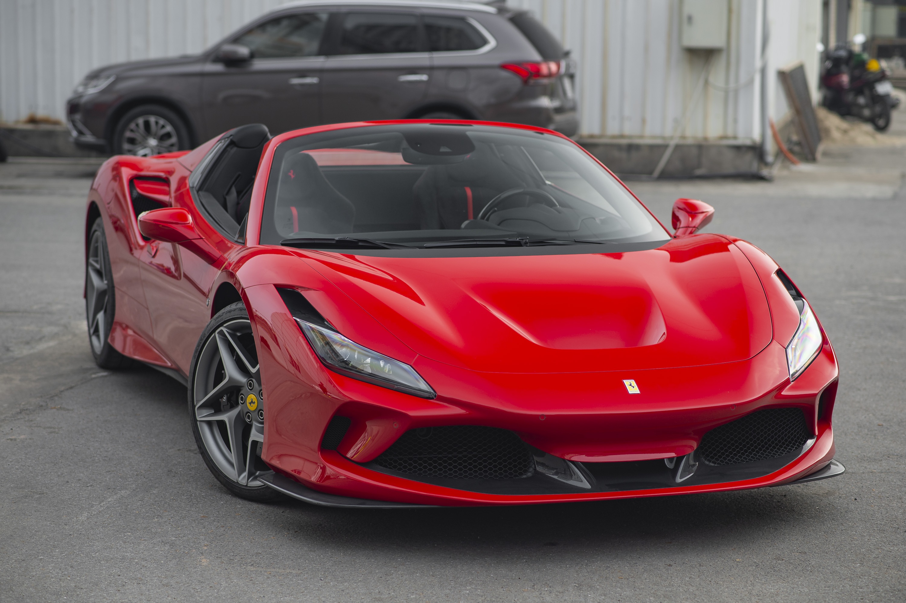 Chi tiet Ferrari F8 Spider tai Viet Nam anh 1