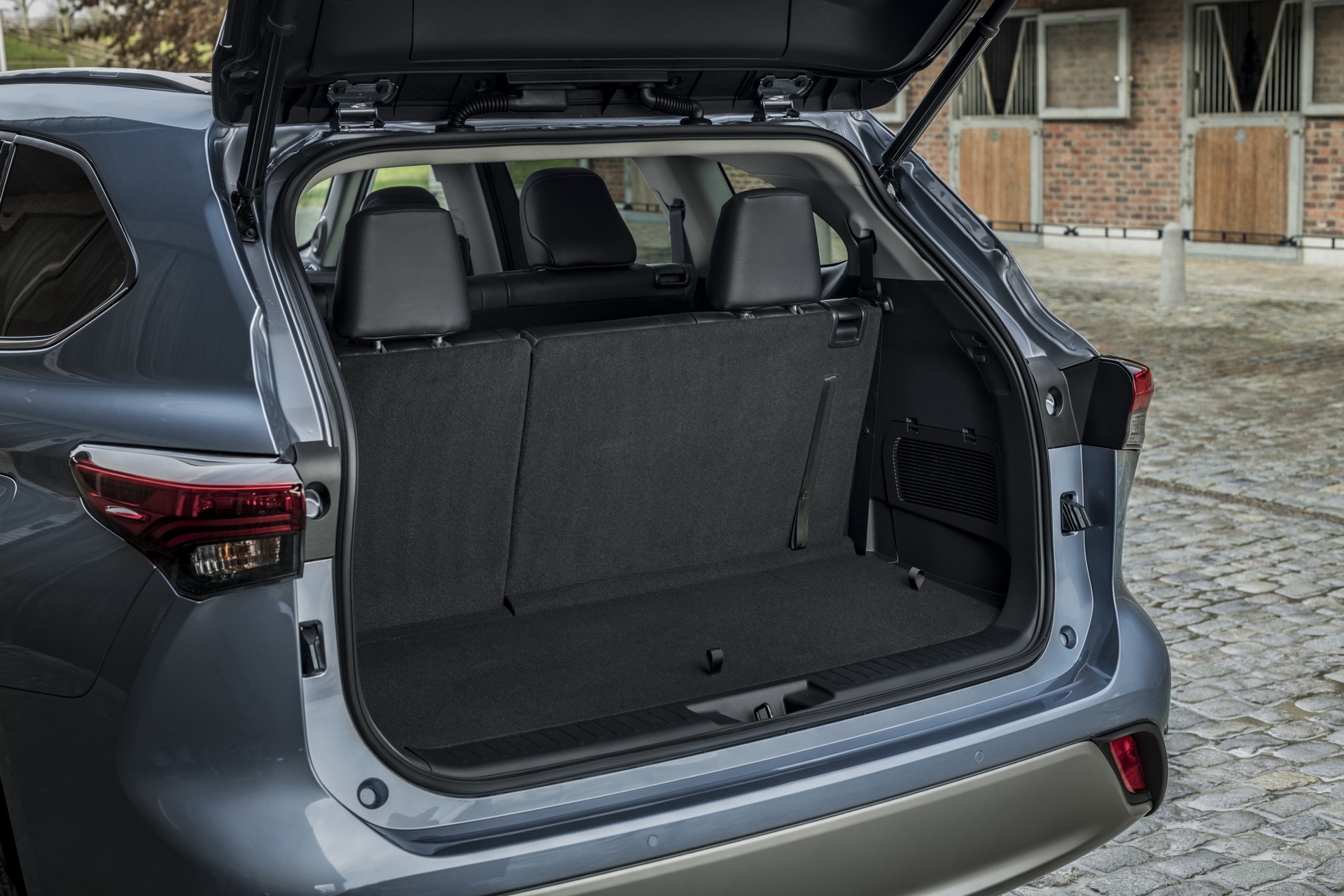 Toyota Highlander 2021 ra mat tai chau Au anh 9