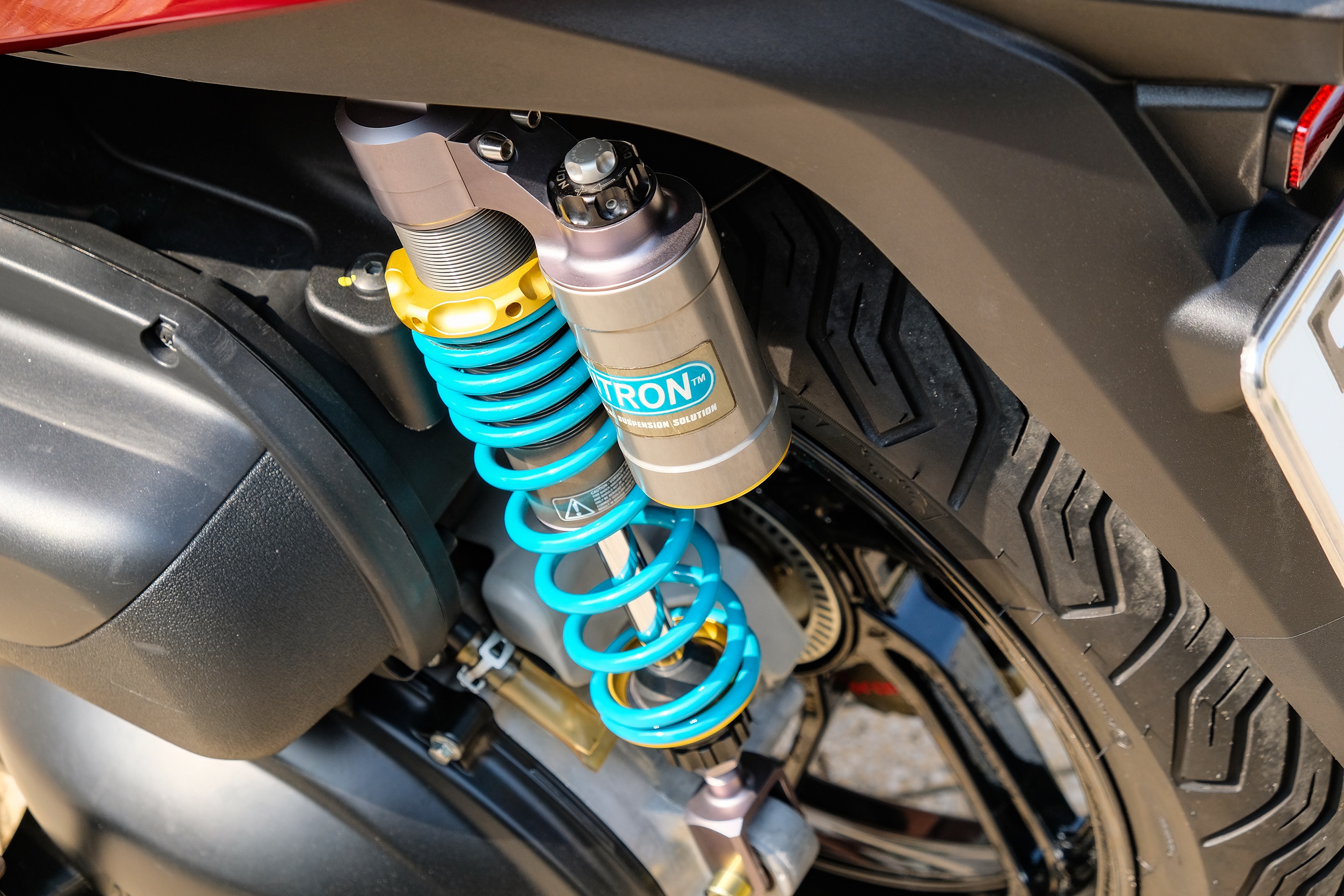 Honda SH 300i độ 250 triệu đồng tại TP.HCM ảnh 7 Honda SH 300i do 250 trieu dong tai TP.HCM anh 7