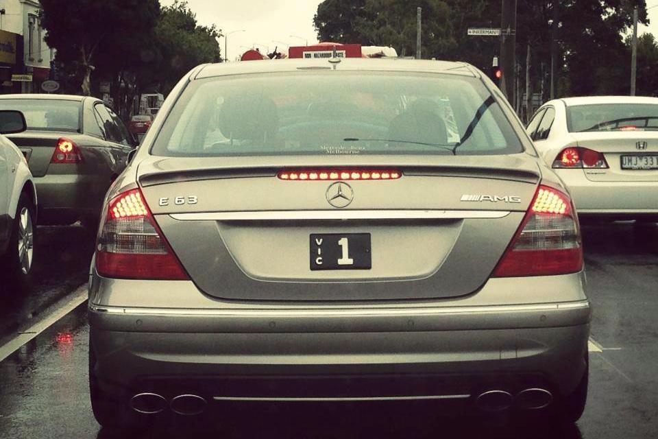 Bien so 1 co gia gan 2 trieu USD tai Australia hinh anh