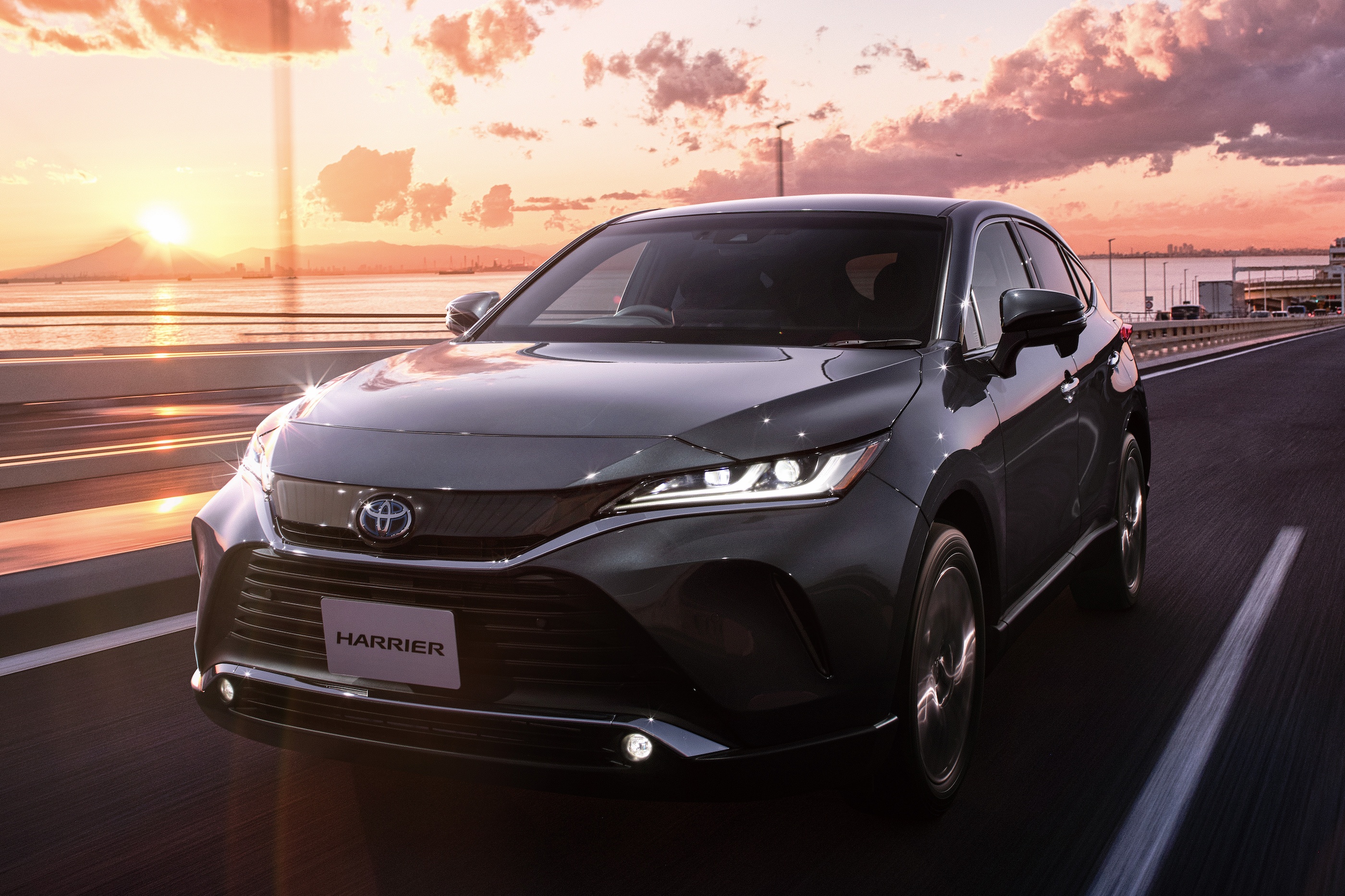 Toyota Venza 2021 duoc ra mat tai Dong Nam A hinh anh