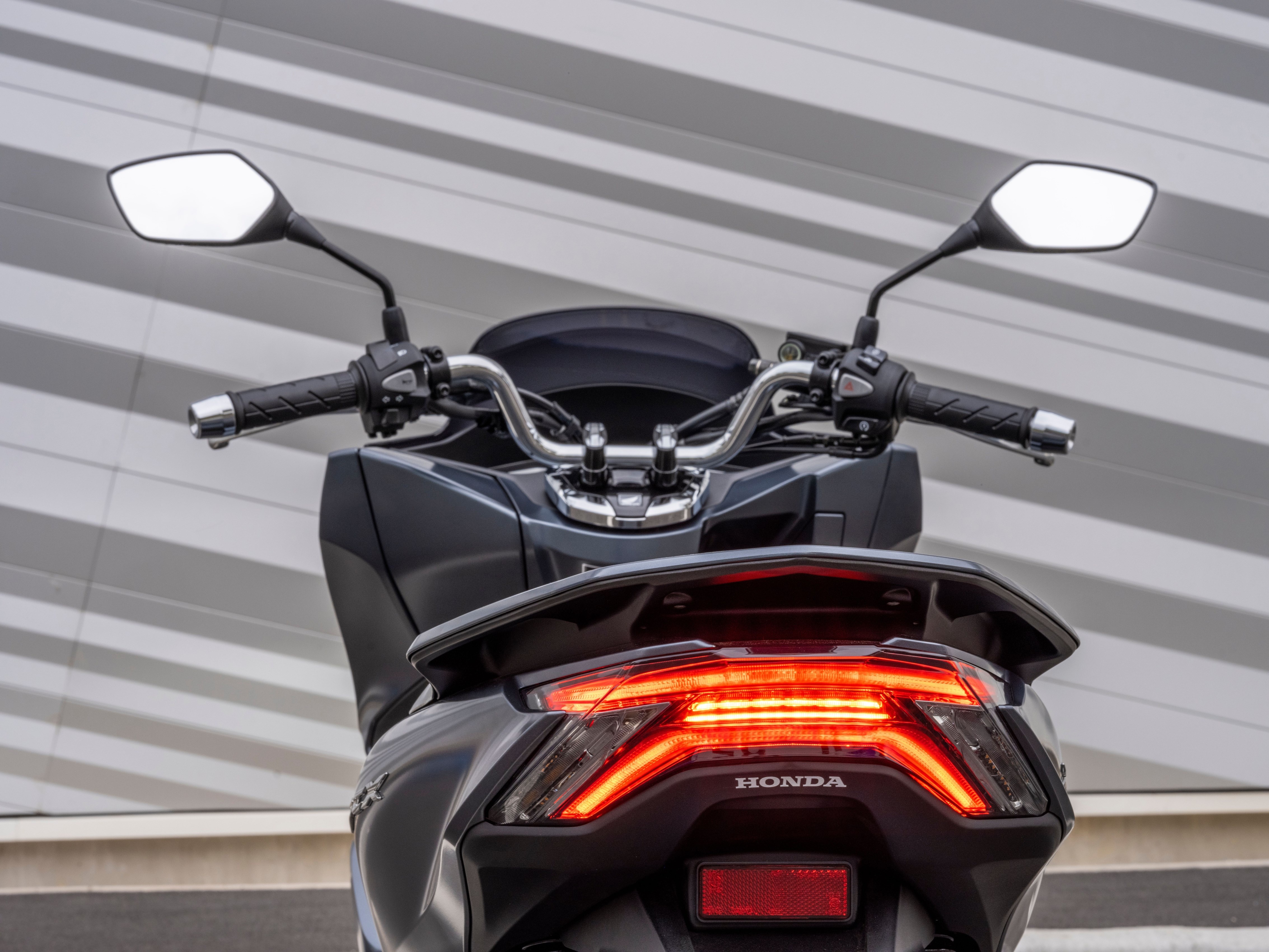 Honda PCX 150 2021 ra mat anh 5