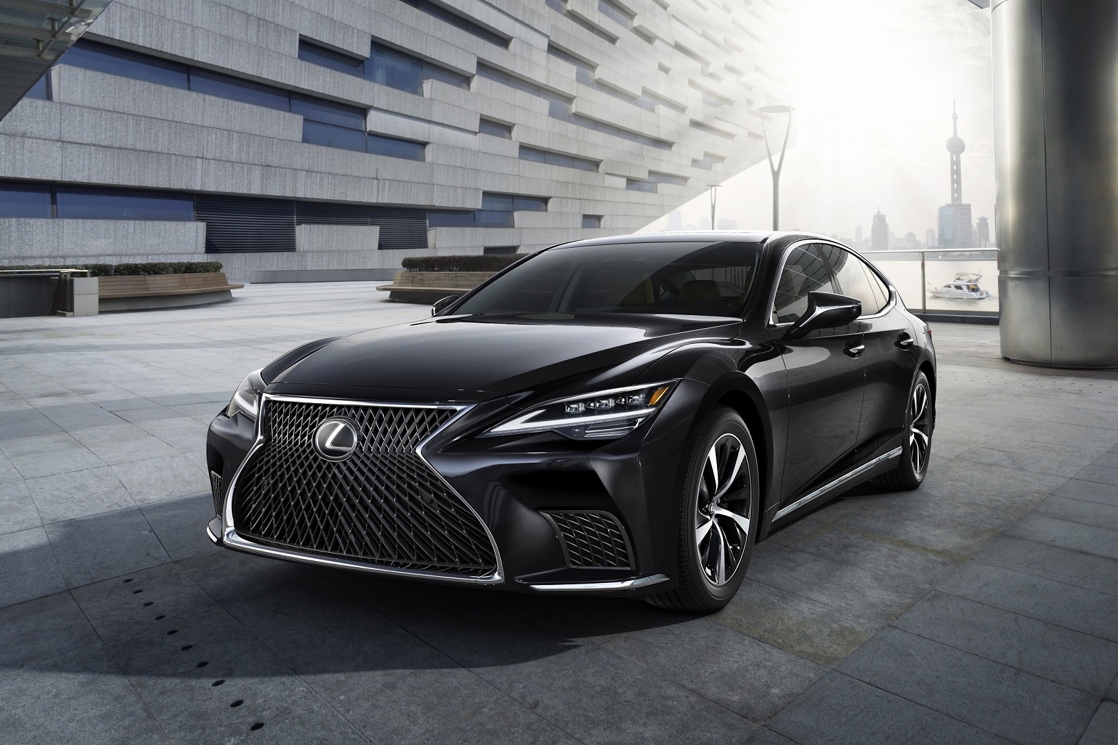 Lexus LS 500 va LS 500h 2021 duoc ra mat tai Viet Nam hinh anh
