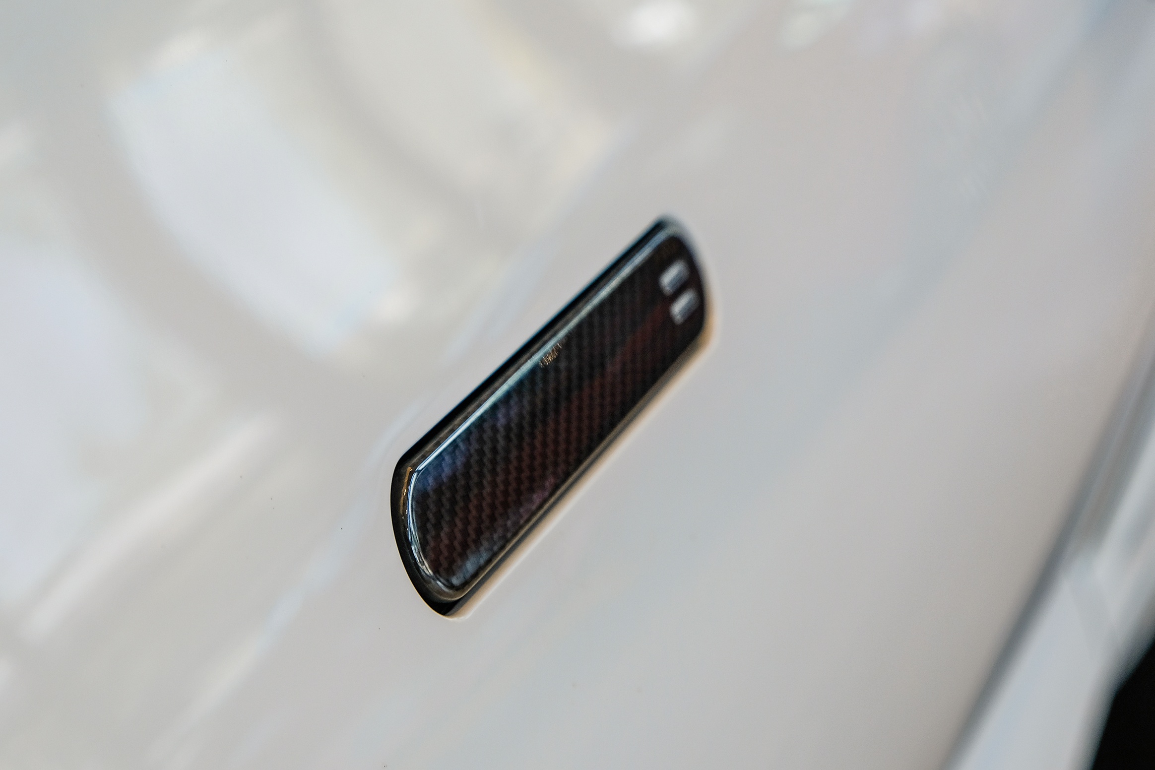 Chi tiết Aston Martin DBX tại Việt Nam ảnh 11 Chi tiet Aston Martin DBX tai Viet Nam anh 11