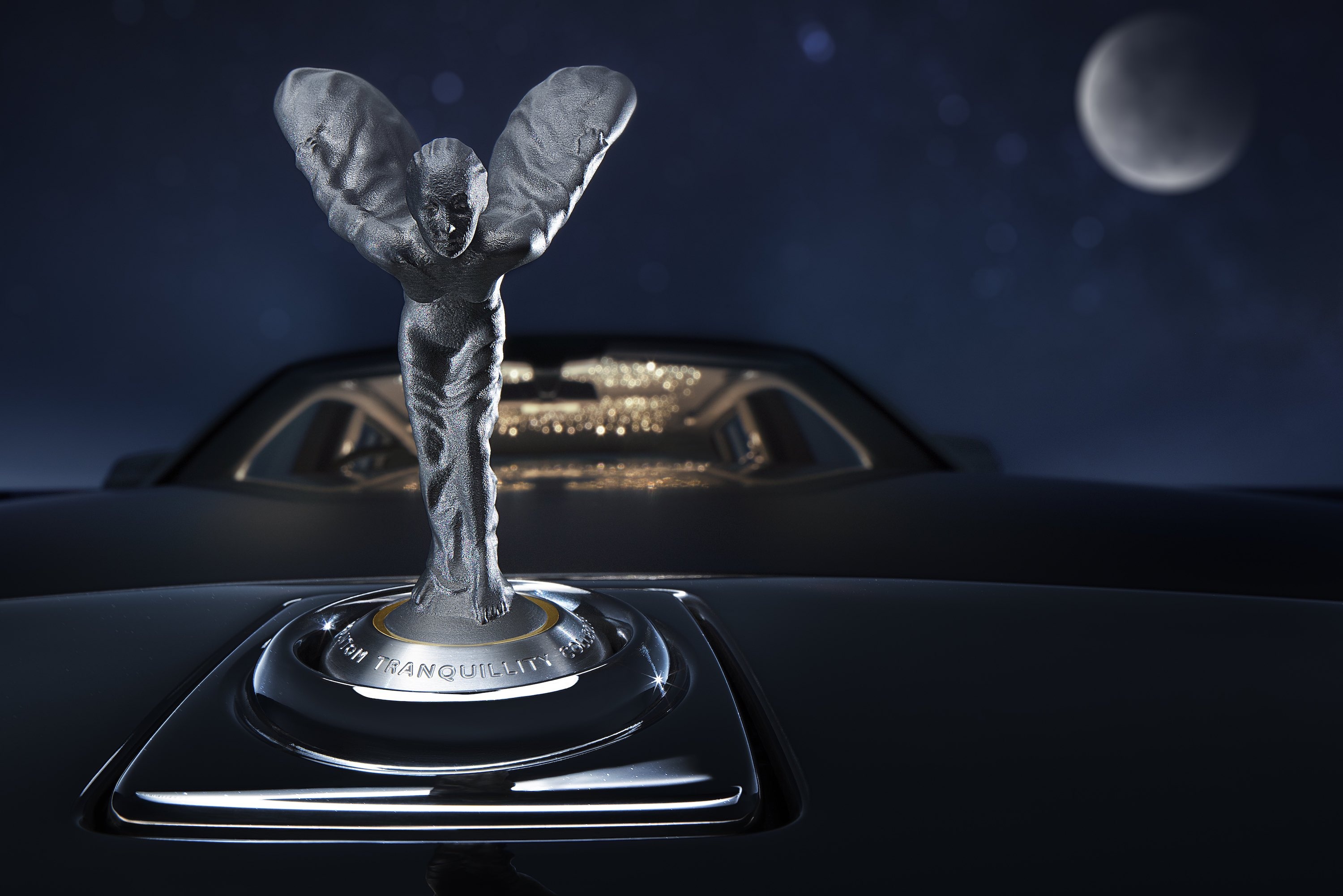 chi tiết biểu tượng Rolls-Royce Spirit of Ecstasy ảnh 10 chi tiet bieu tuong Rolls-Royce Spirit of Ecstasy anh 10