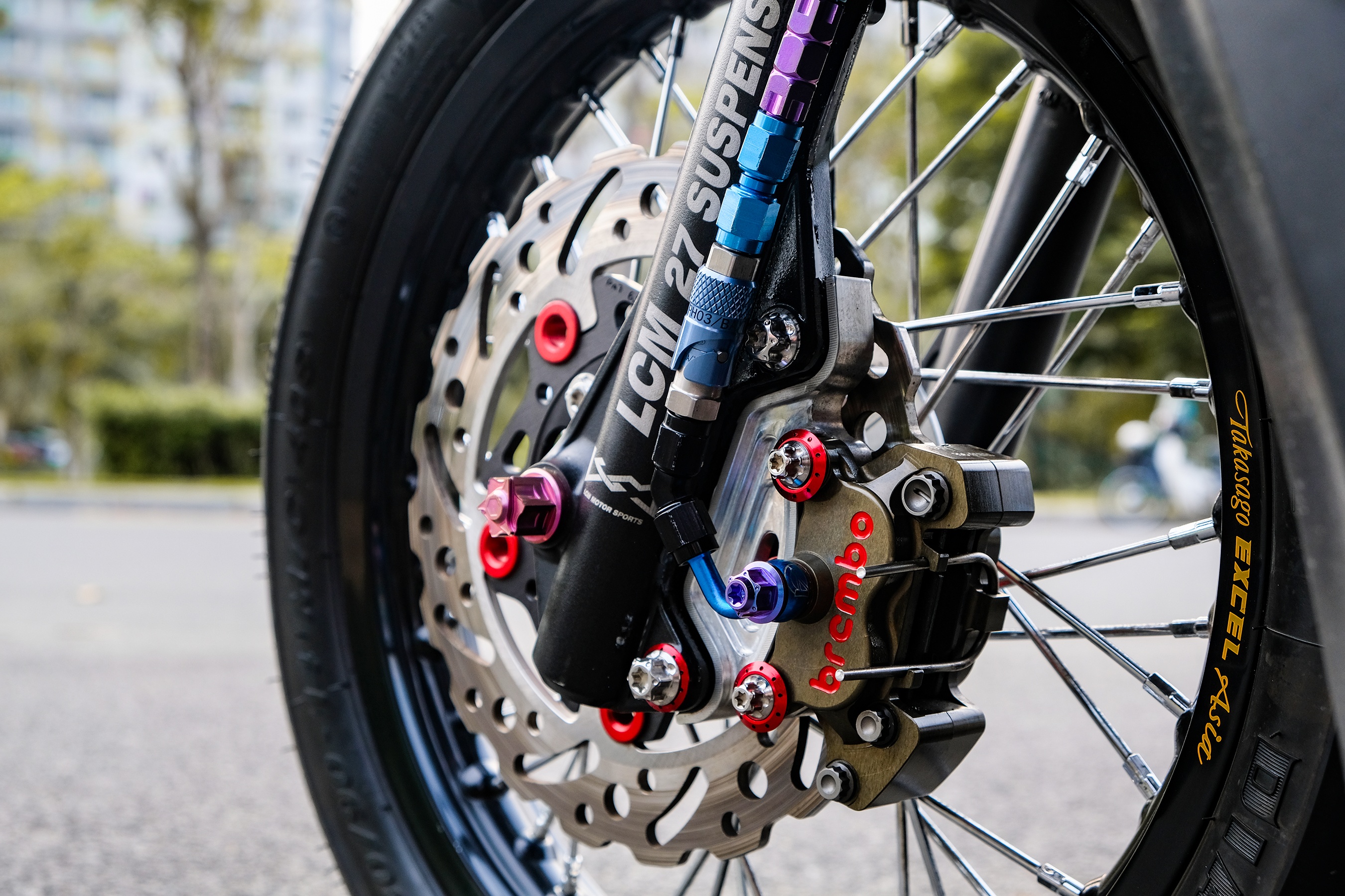 Honda Click duoc do den bat doi xung tai TP.HCM anh 12