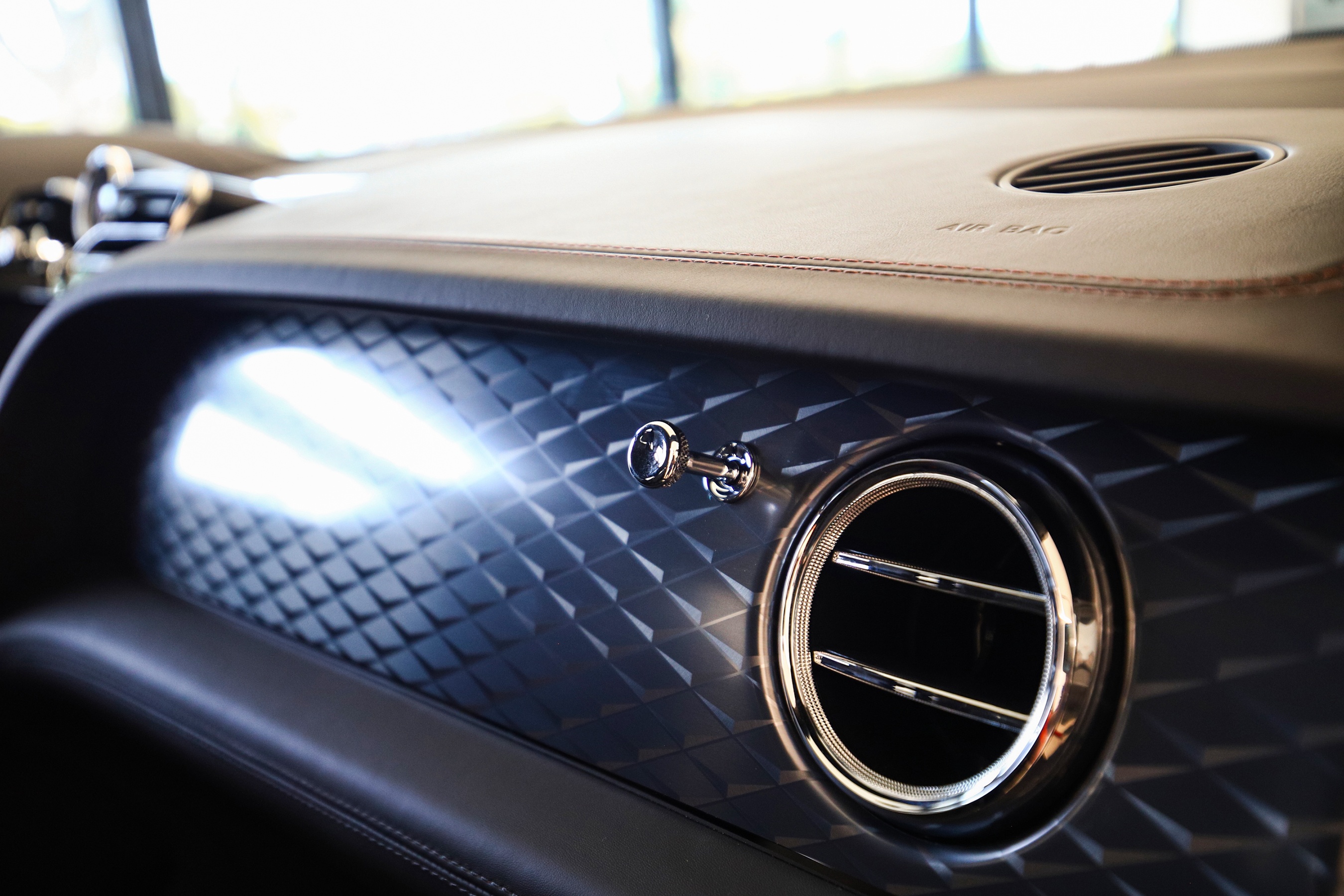 Nhung mau SUV dat nhat Viet Nam anh 23