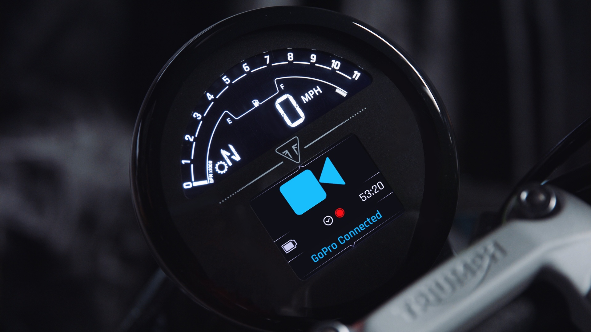 Triumph Trident 660 duoc ra mat tai Malaysia anh 7