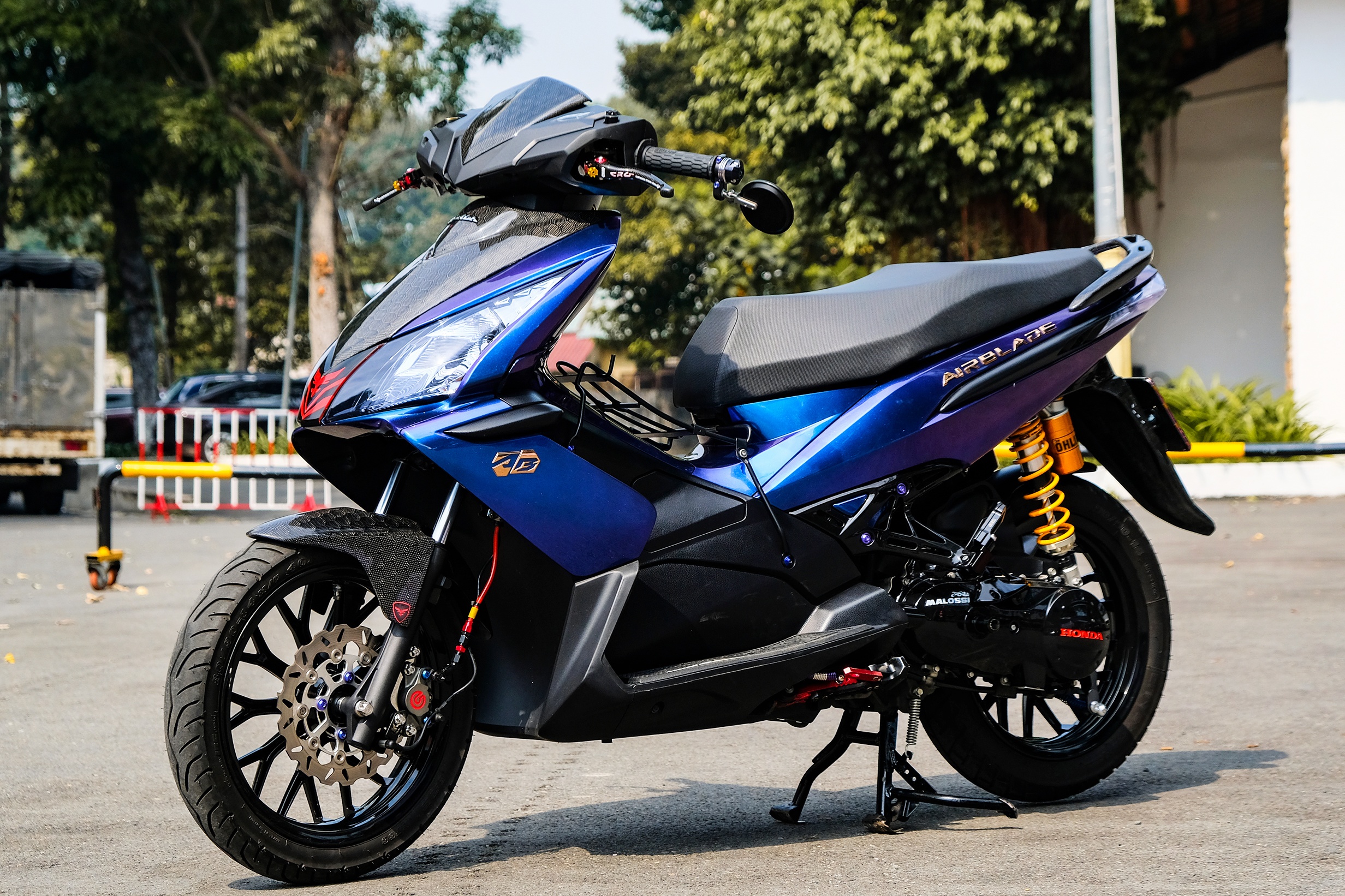 Honda Air Blade voi mau son doc dao tai TP.HCM hinh anh