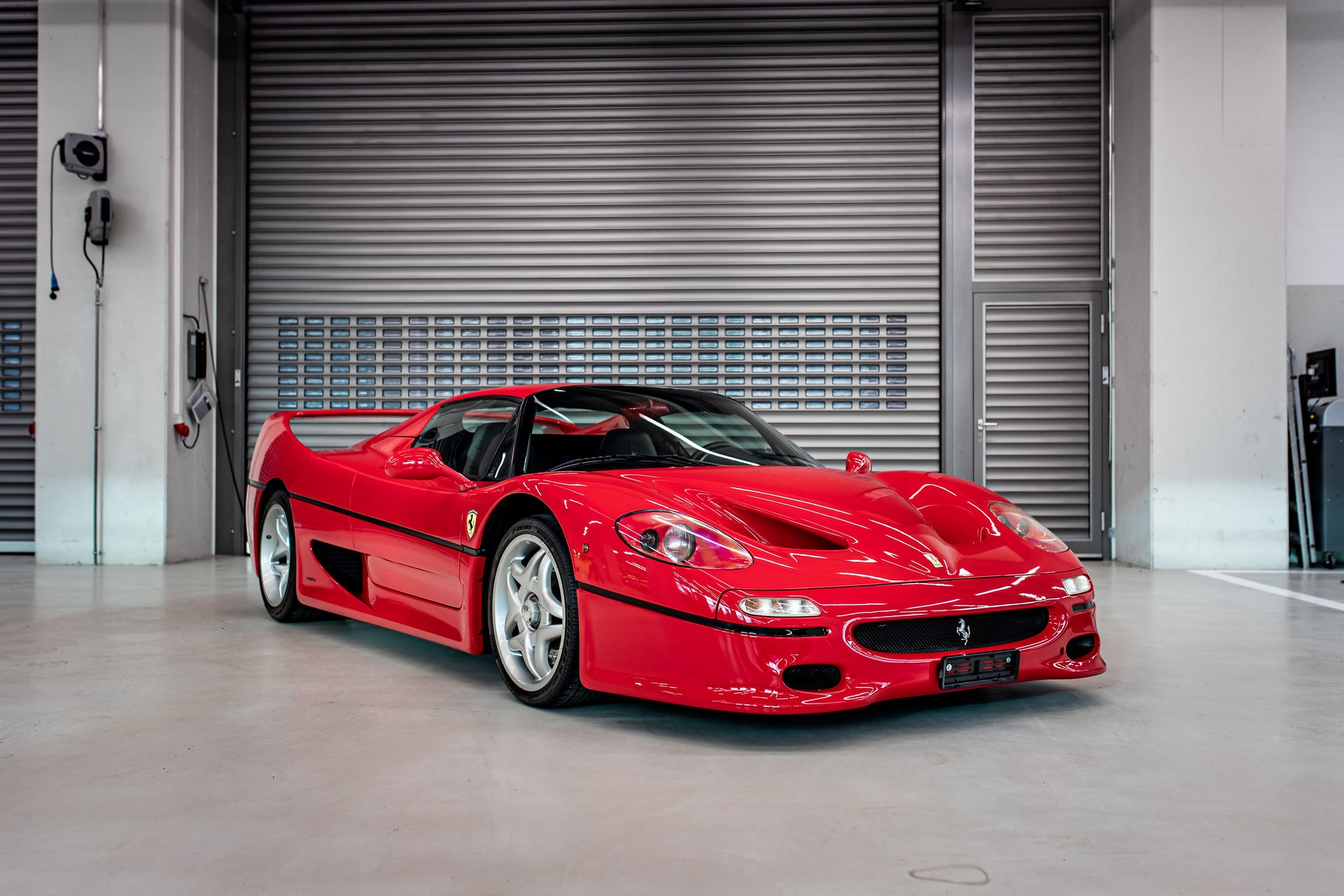 Sebastian Vettel rao bán dàn siêu xe 10 triệu USD sau khi rời Ferrari ảnh 6 Sebastian Vettel rao ban dan sieu xe 10 trieu USD sau khi roi Ferrari anh 6