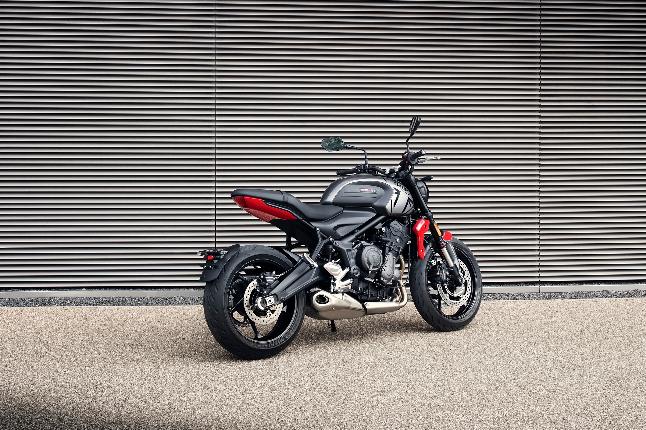 Triumph Trident 660 duoc ra mat tai Malaysia anh 2