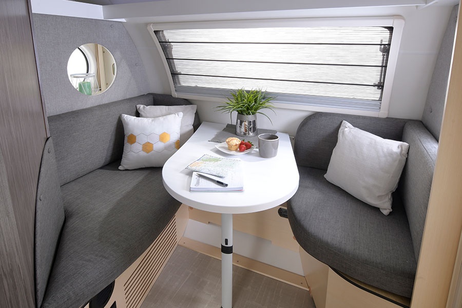 Chi tiet Tab 400 Teardrop 2021 anh 6