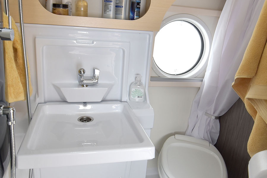 Chi tiet Tab 400 Teardrop 2021 anh 8