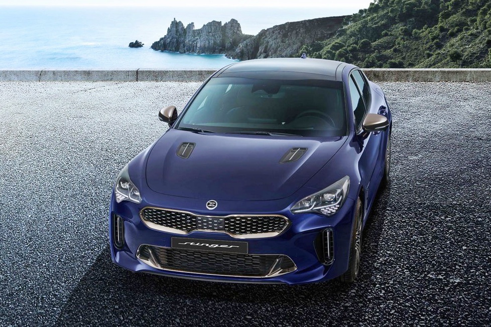 Sedan the thao Kia Stinger 2022 sap duoc ra mat tai My hinh anh