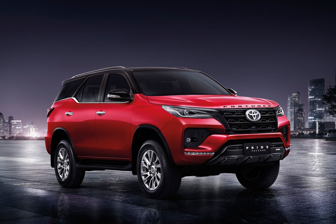 Toyota Fortuner 2021 co goi nang cap ngoai that tai Thai Lan hinh anh