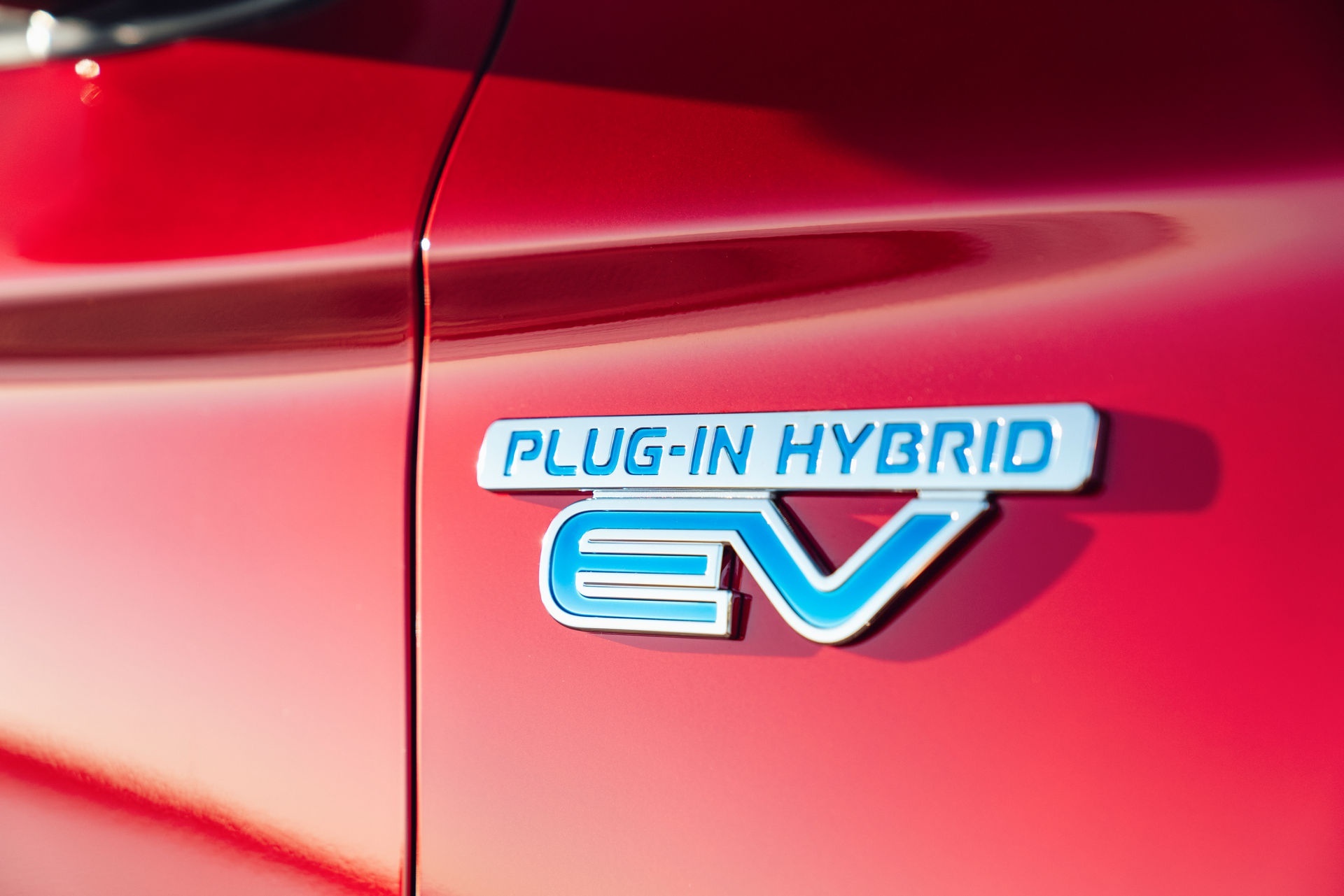 Mitsubishi Outlander PHEV 2021 ra mắt ảnh 4 Mitsubishi Outlander PHEV 2021 ra mat anh 4