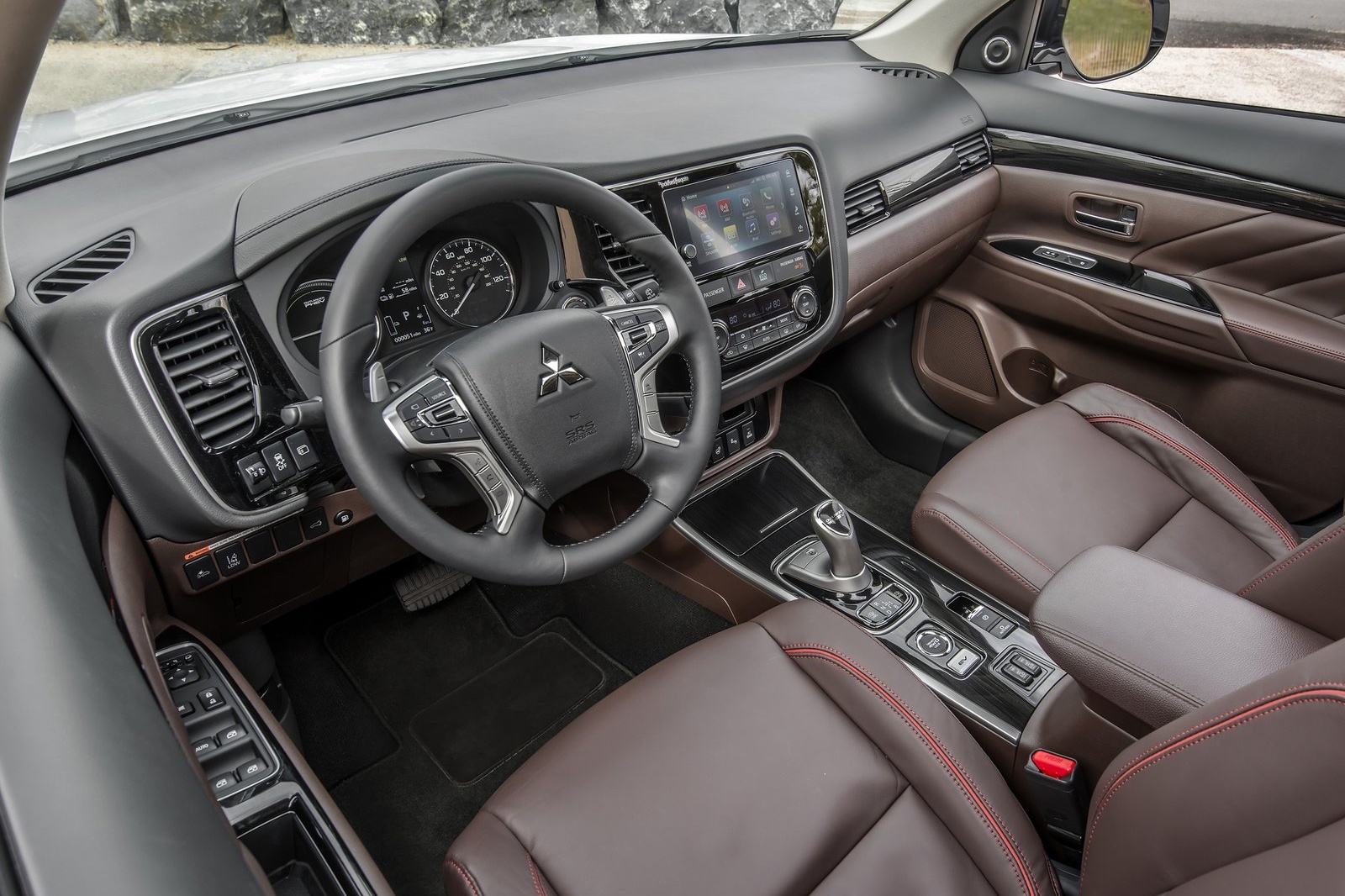 Mitsubishi Outlander PHEV 2021 ra mắt ảnh 7 Mitsubishi Outlander PHEV 2021 ra mat anh 7