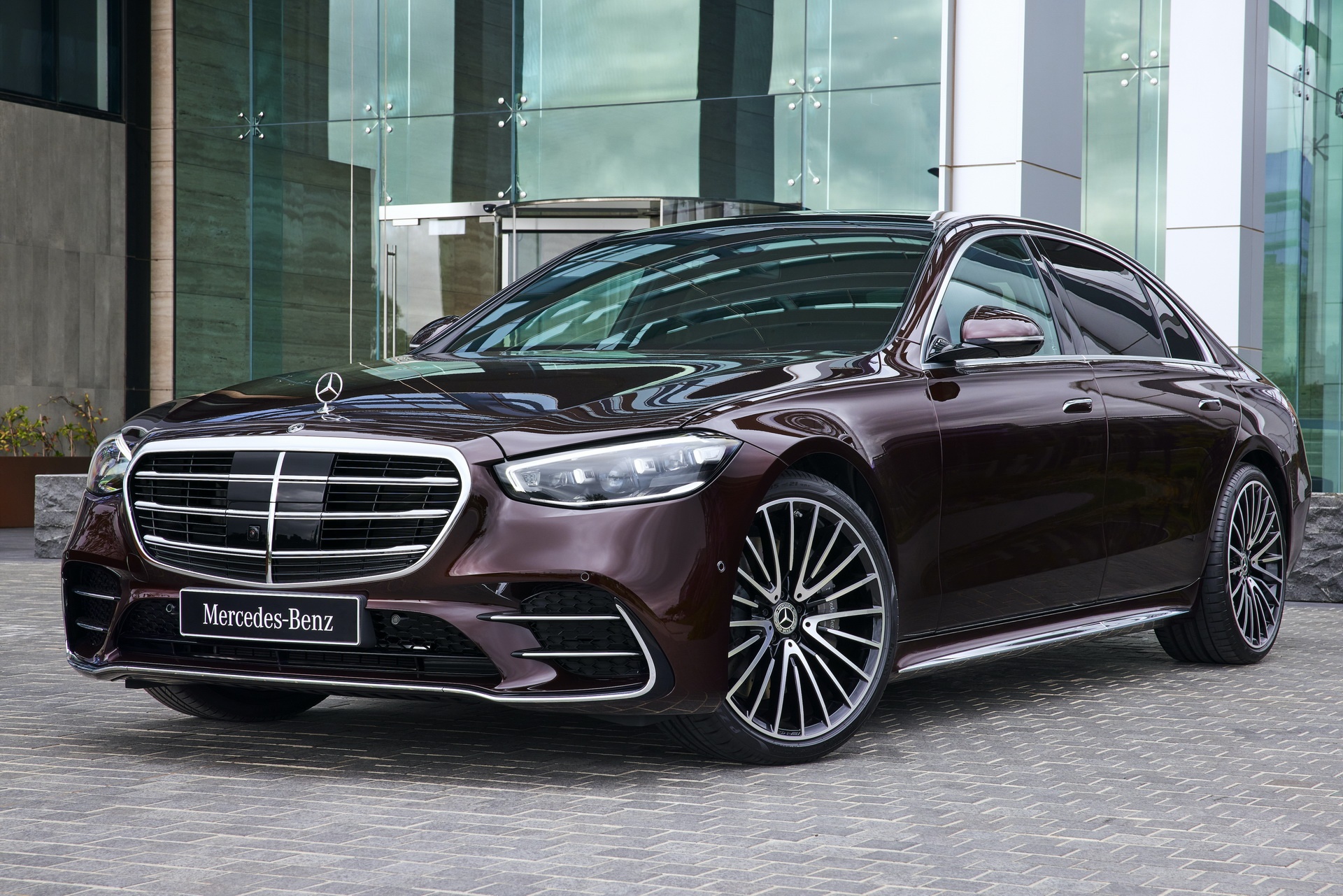 Mercedes-Benz S 450 4MATIC 2021 duoc ra mat tai Australia hinh anh