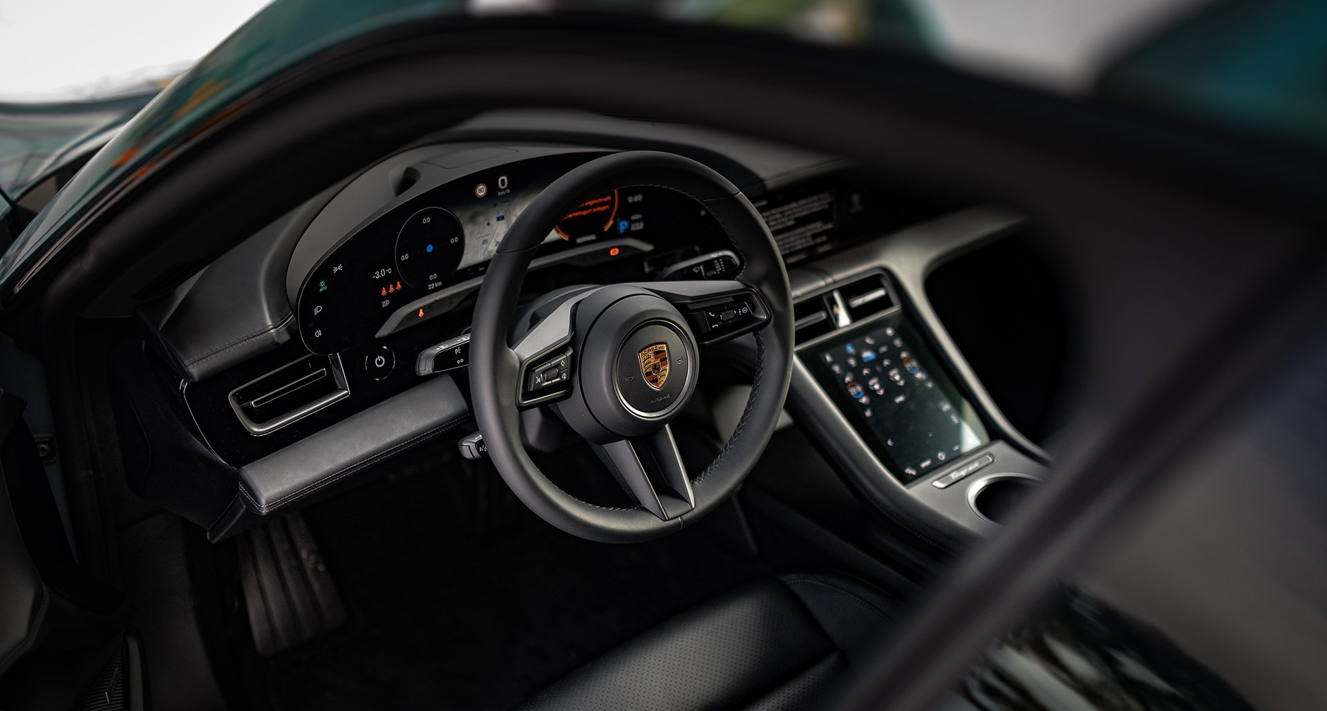 Porsche Taycan phiên bản độc nhất được rao bán ảnh 6 Porsche Taycan phien ban doc nhat duoc rao ban anh 6