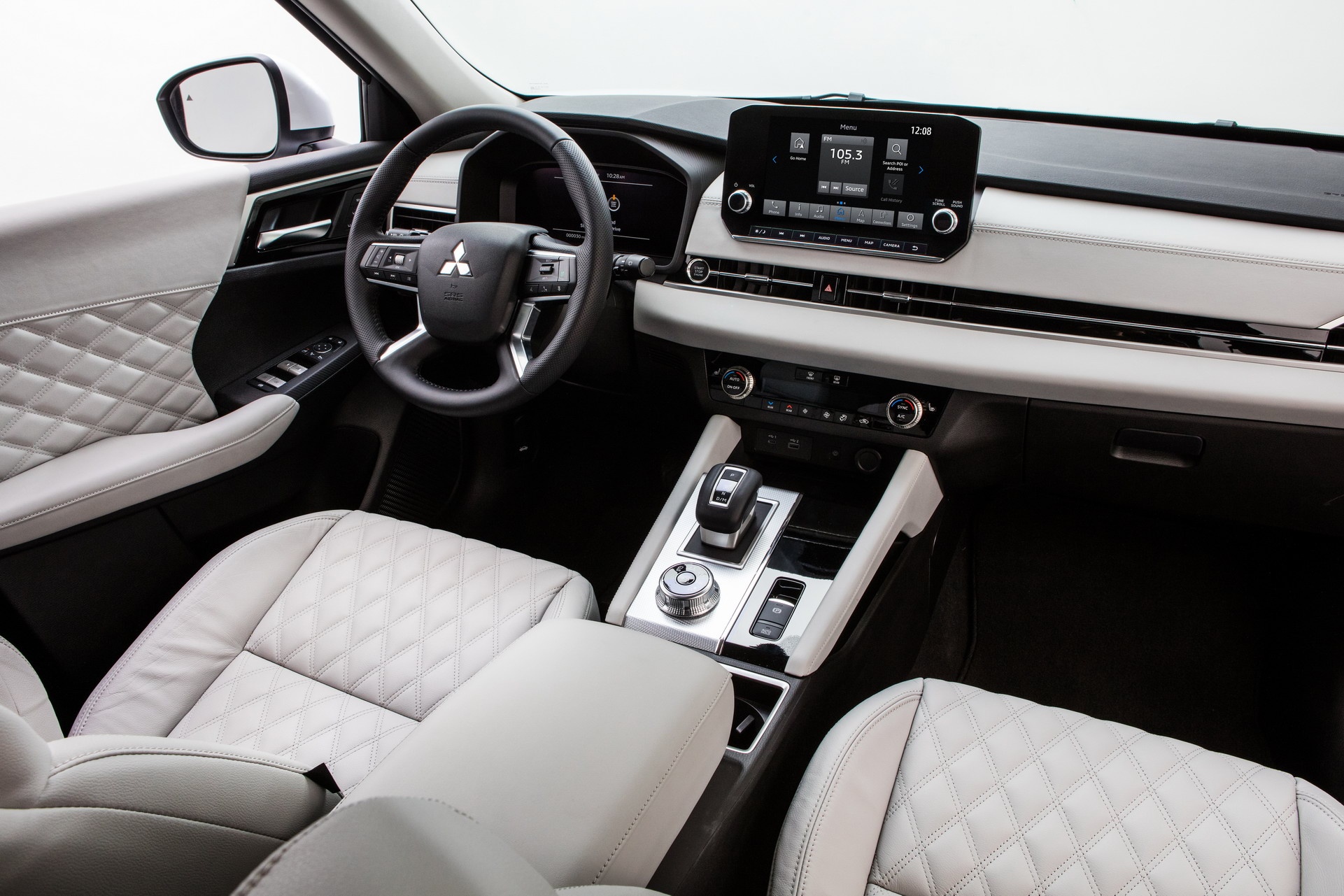 Mitsubishi Outlander 2022 có giá tại Mỹ ảnh 9 Mitsubishi Outlander 2022 co gia tai My anh 9