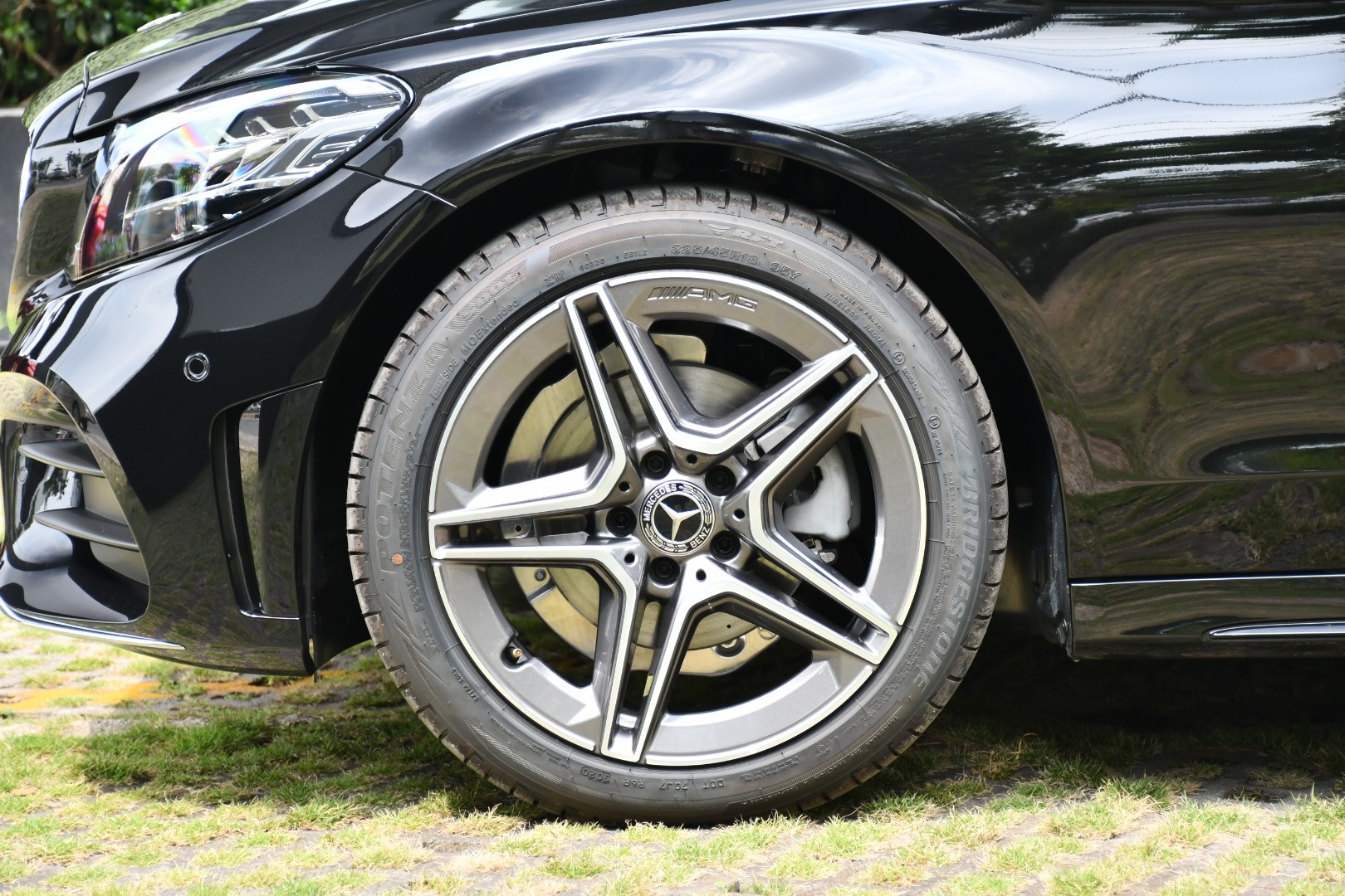 Mercedes-Benz C 180 AMG ra mắt ảnh 7 Mercedes-Benz C 180 AMG ra mat anh 7