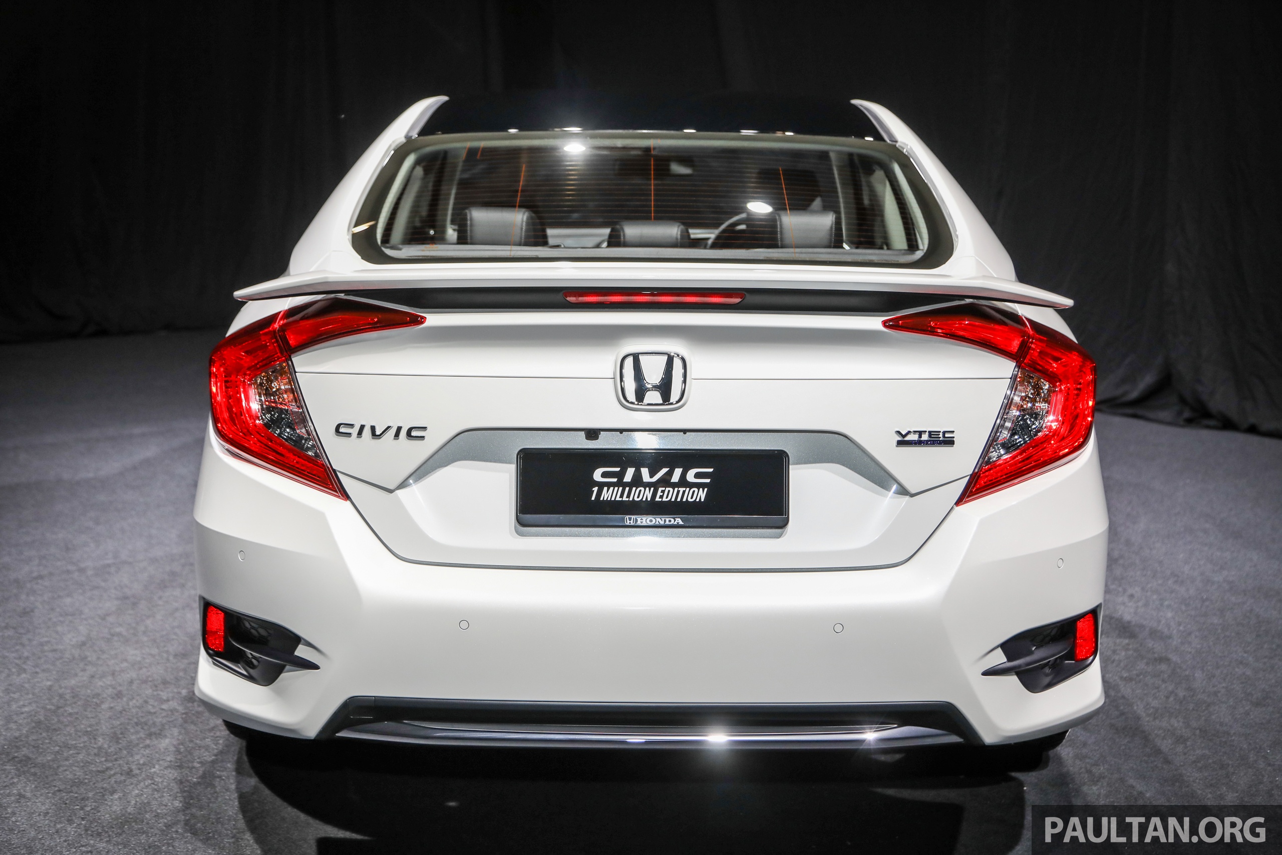 Honda Civic phien ban dac biet ra mat anh 9