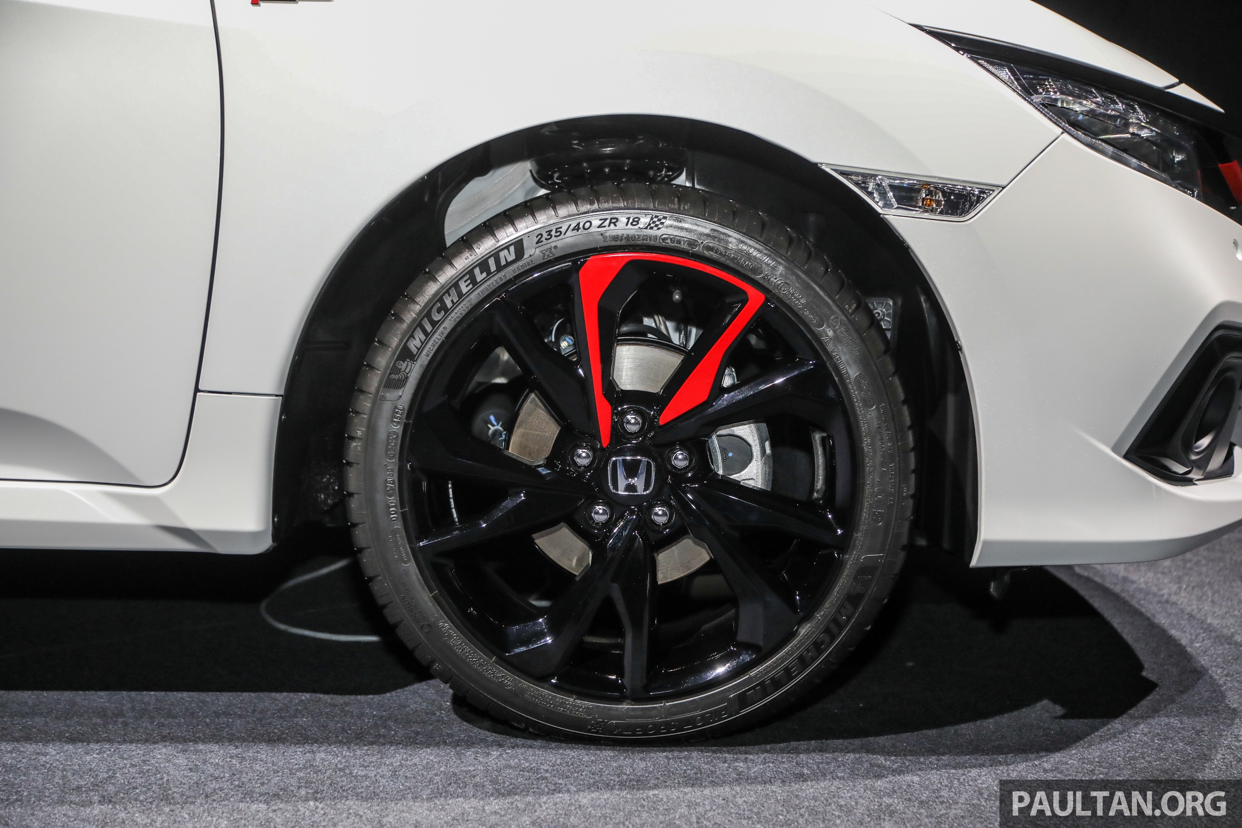 Honda Civic phien ban dac biet ra mat anh 6