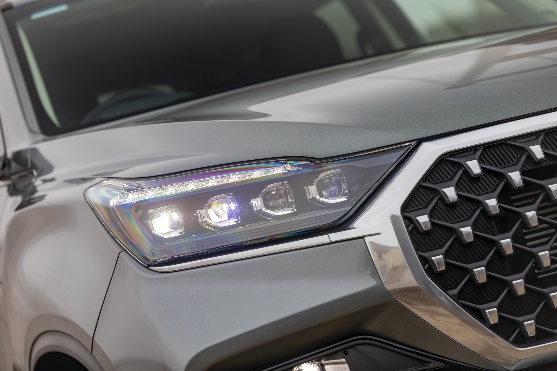 SsangYong Rexton 2021 ra mat anh 3