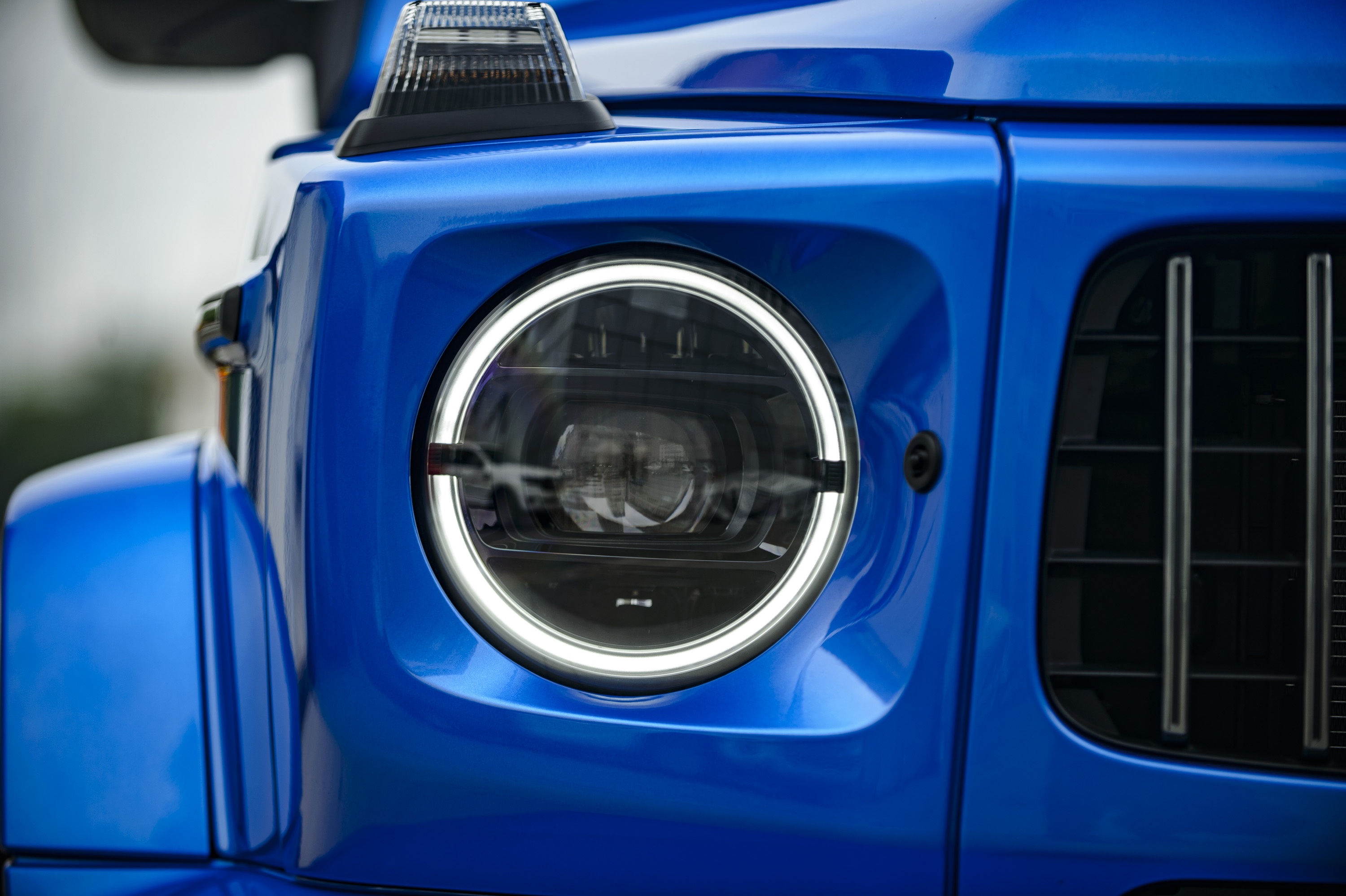 Mercedes-AMG G 63 mau xanh hang doc anh 4