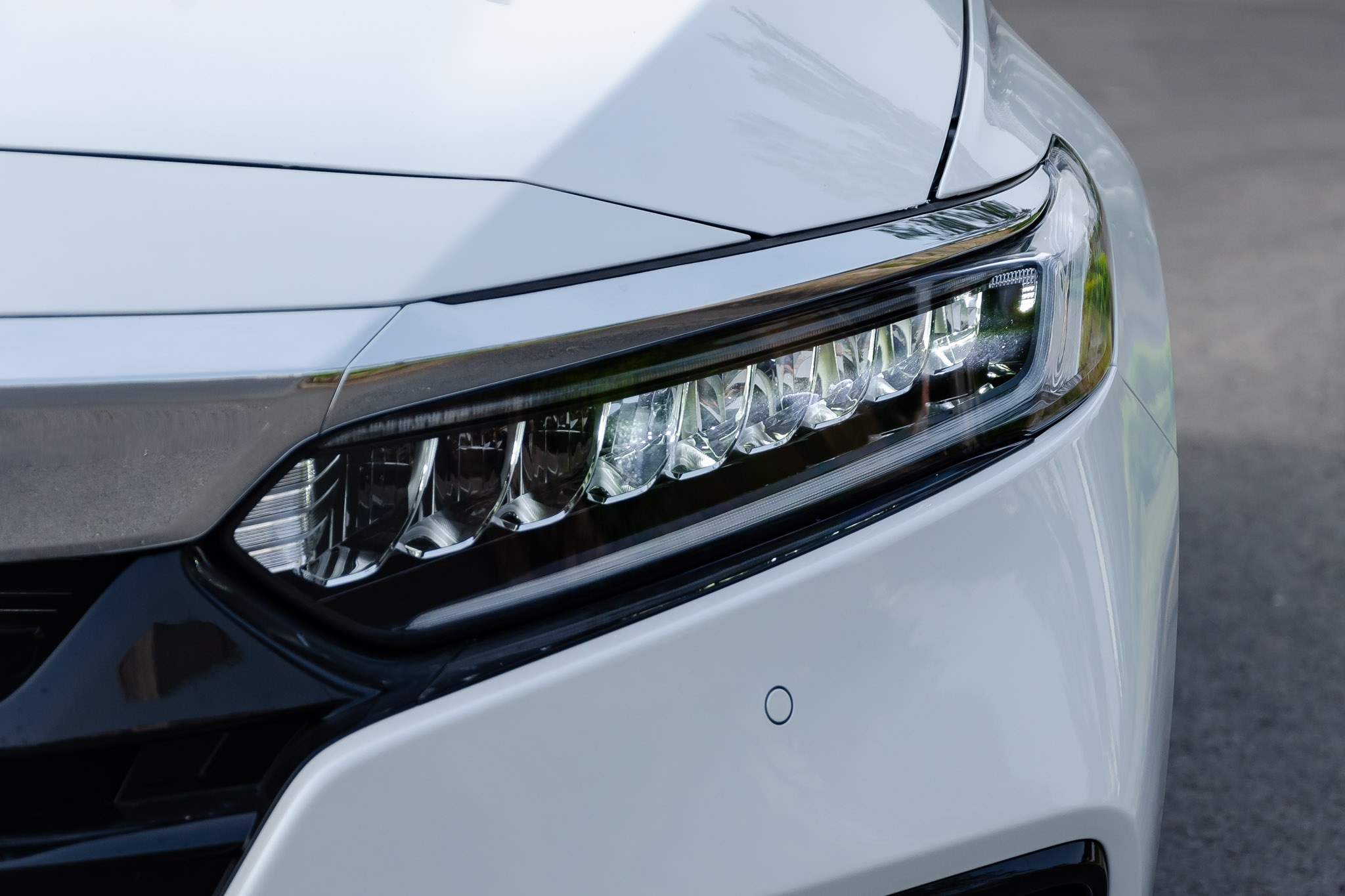 So sánh Mercedes-Benz C 180 AMG và Honda Accord ảnh 7 So sanh Mercedes-Benz C 180 AMG va Honda Accord anh 7