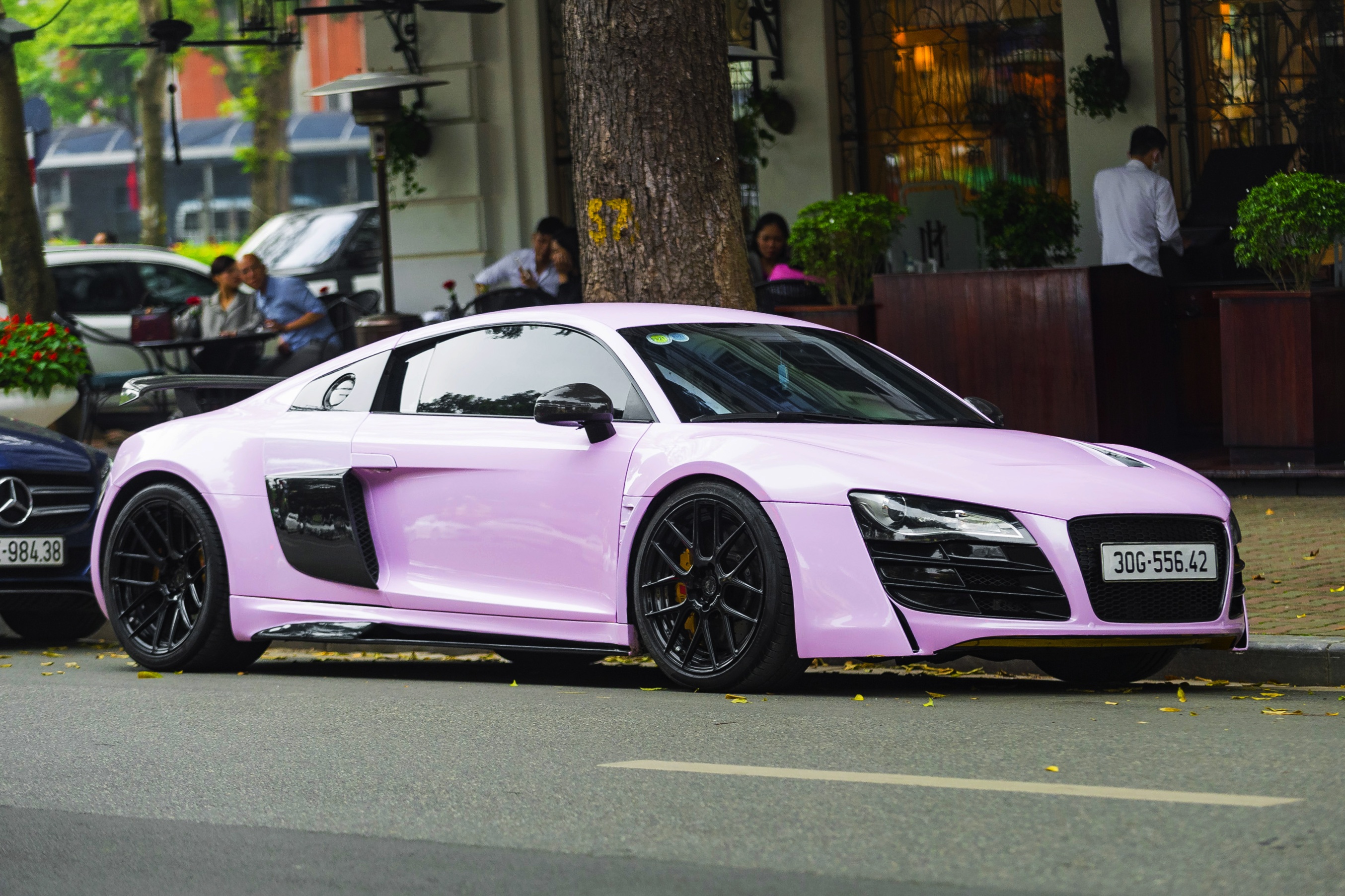 Dan sieu xe trieu USD tu hop cuoi tuan tai Ha Noi hinh anh