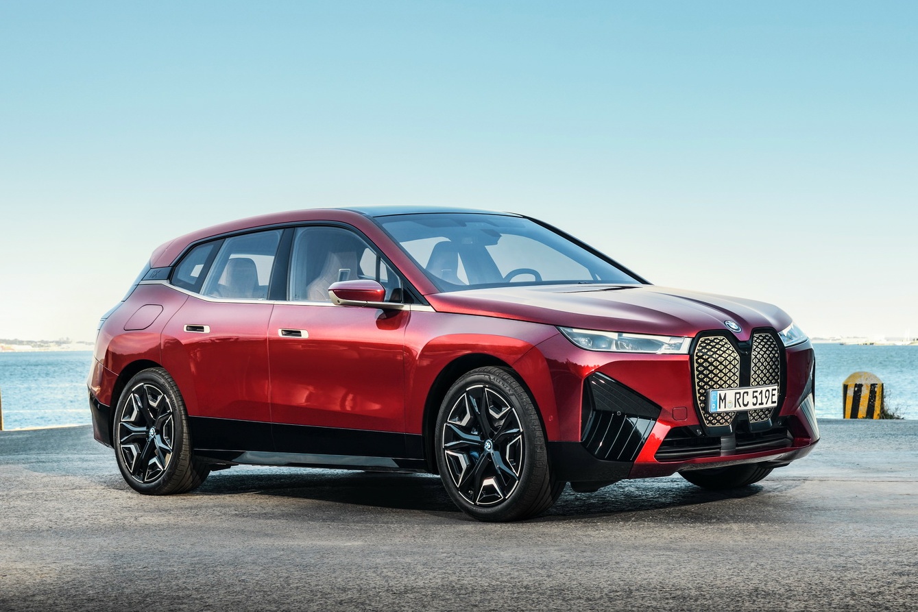 BMW iX 2022 duoc ra mat vao cuoi nam nay hinh anh