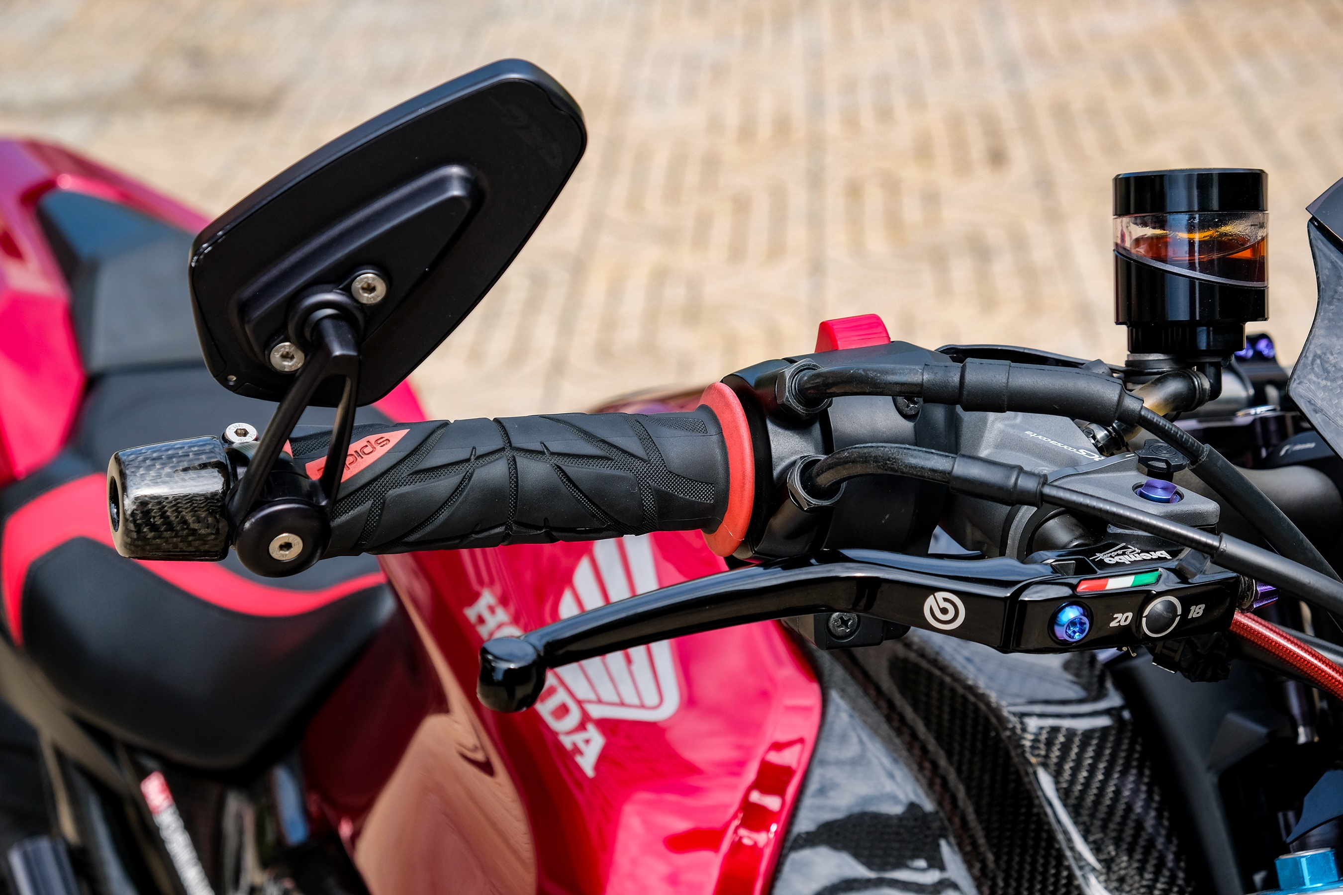 Honda CB650R do 300 trieu tai TP.HCM anh 5