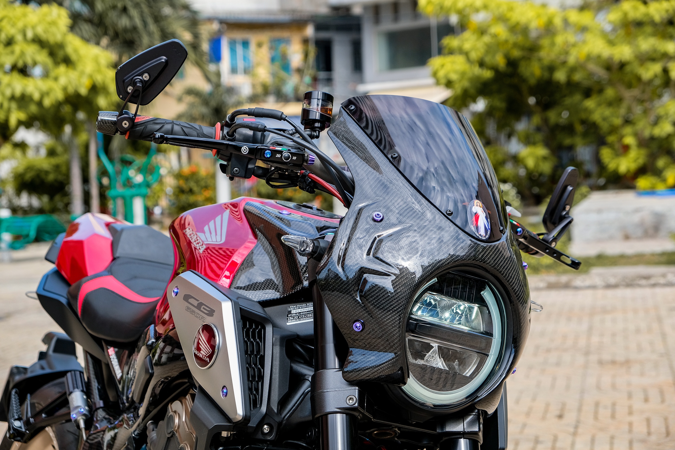 Honda CB650R do 300 trieu tai TP.HCM anh 3