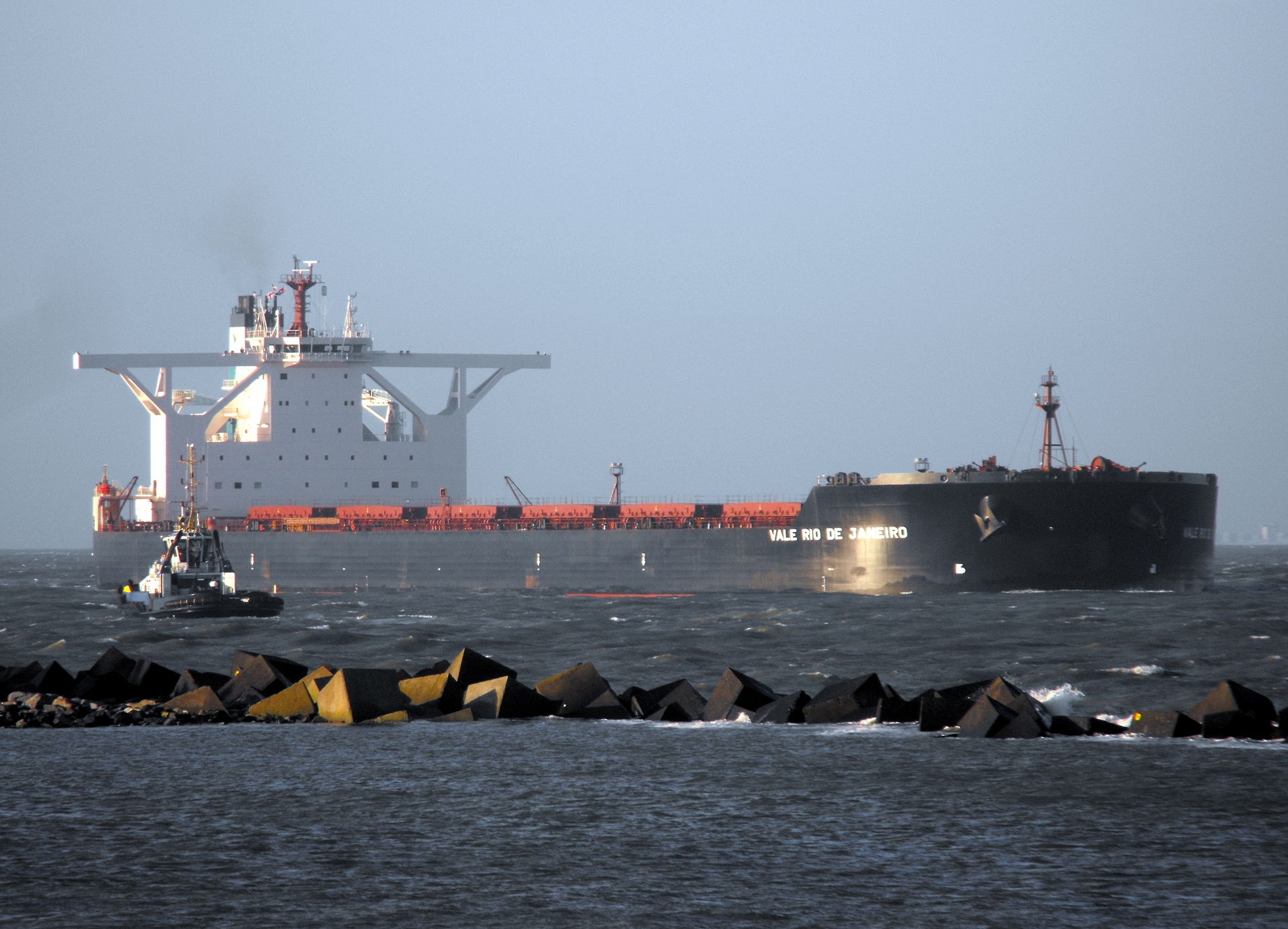 Nhung chiec tau lon nhat the gioi anh 10