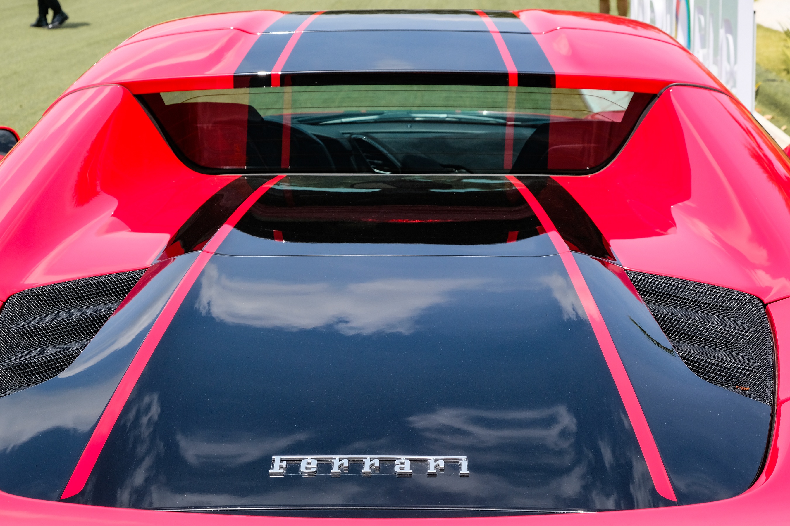 Ferrari 488 Pista Spider cua dai gia Hoang Kim Khanh anh 9