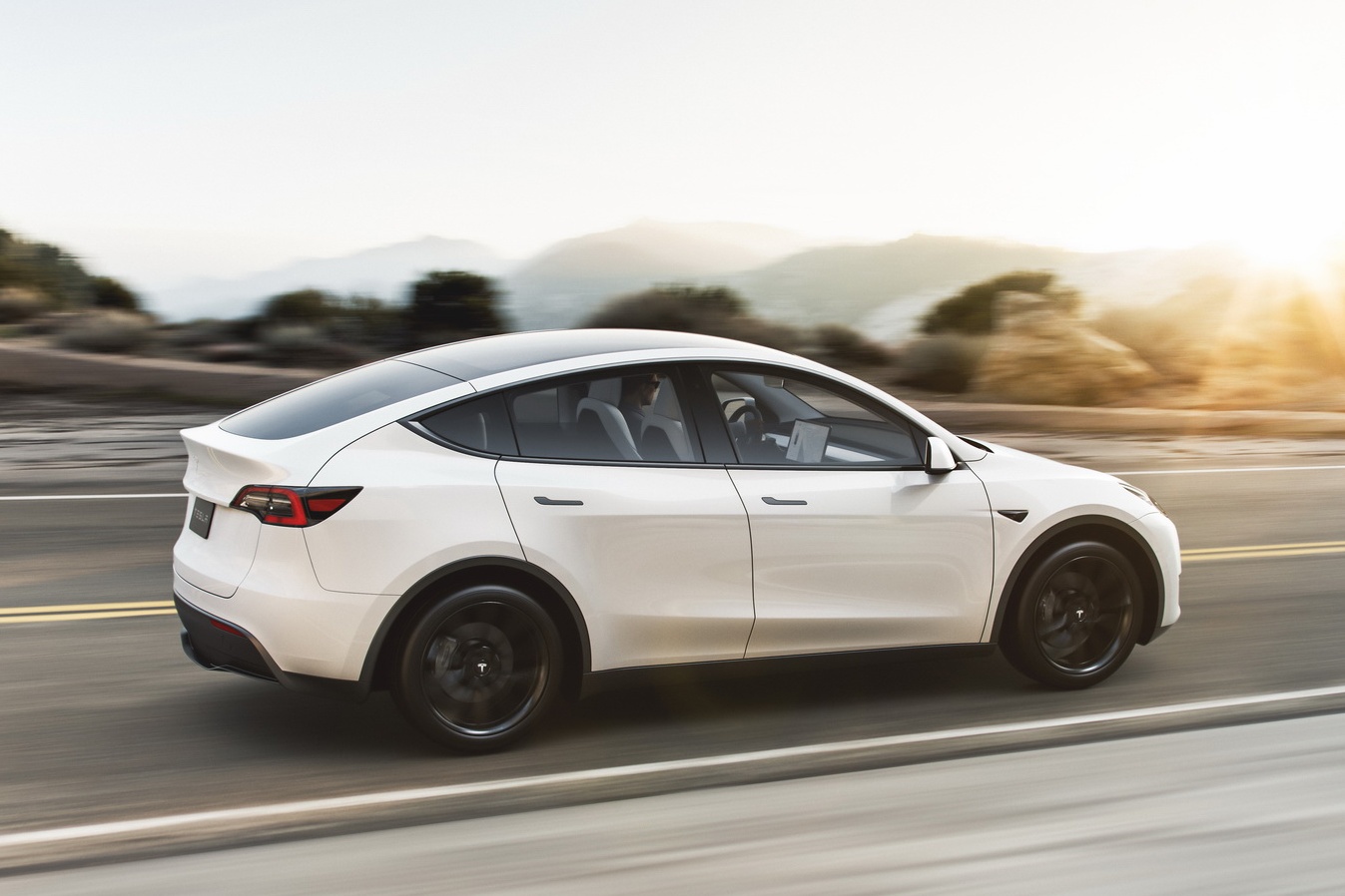 VinFast VF e35 sẽ cạnh tranh với mẫu xe nào của Tesla? ảnh 3 VinFast VF e35 se canh tranh voi mau xe nao cua Tesla? anh 3