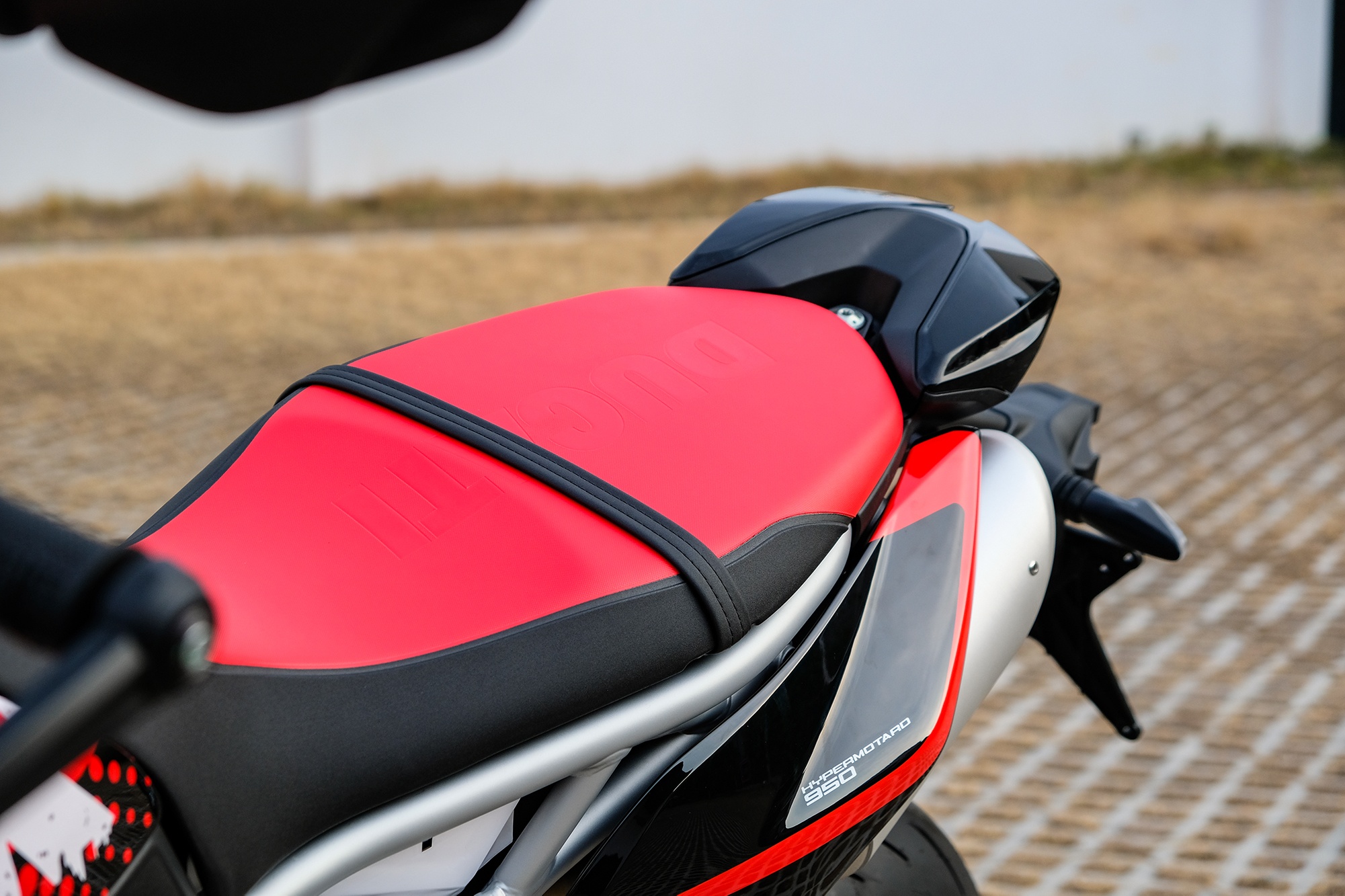 Ducati Hypermotard 950 RVE tai Viet Nam anh 6