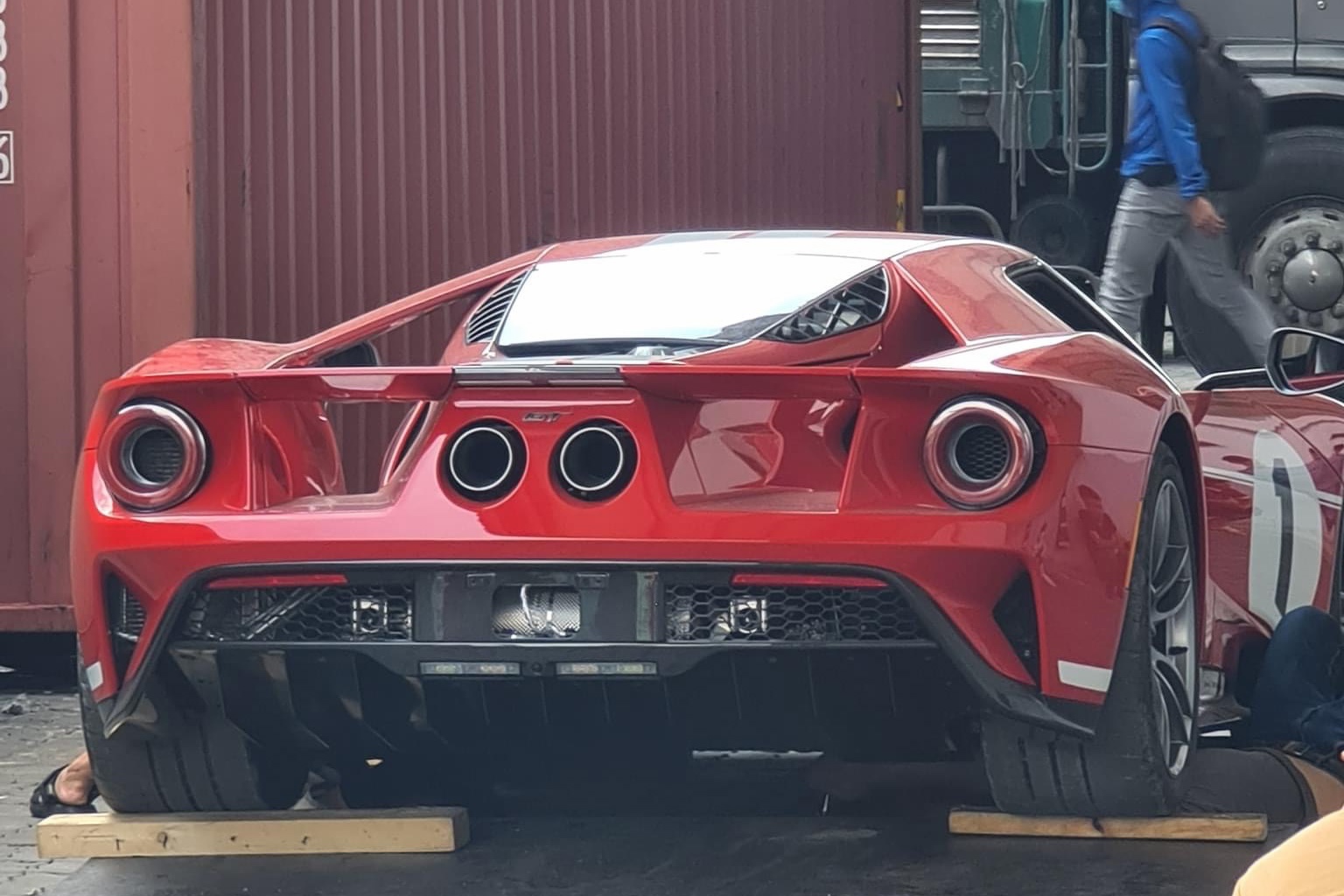 Ford GT thứ 2 về Việt Nam ảnh 2 Ford GT thu 2 ve Viet Nam anh 2