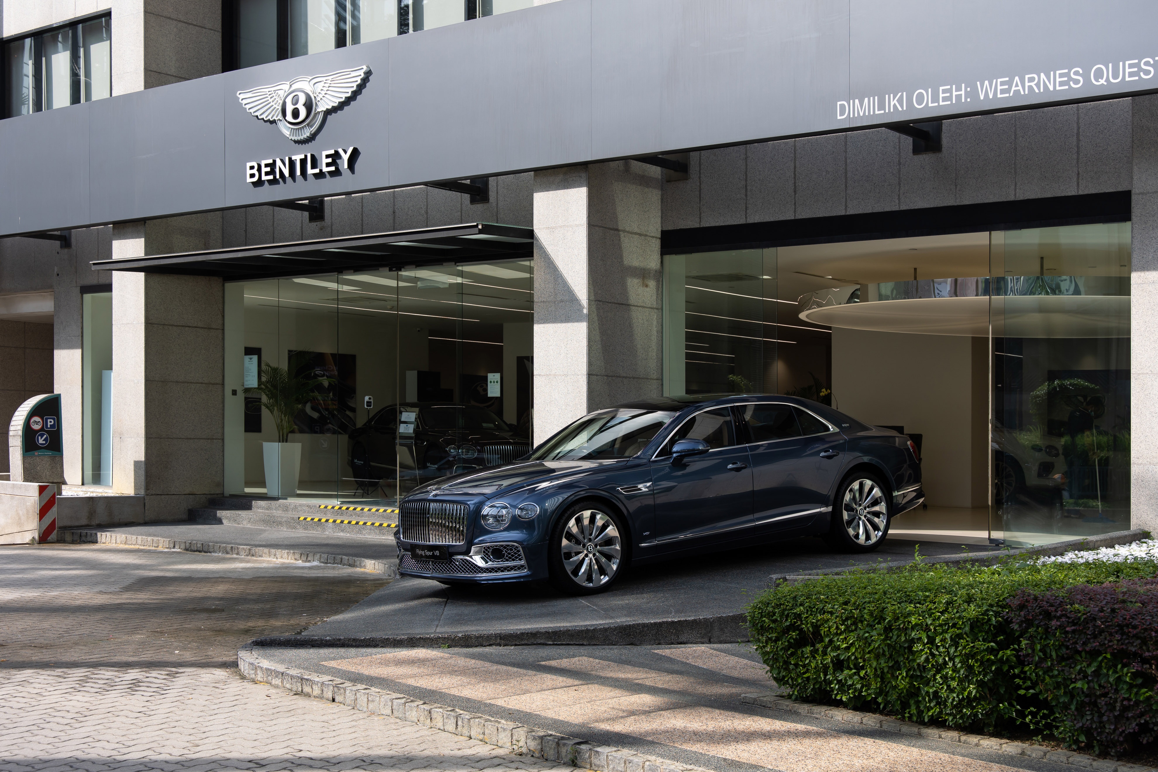 Bentley Flying Spur V8 2021 ra mắt Malaysia ảnh 8 Bentley Flying Spur V8 2021 ra mat Malaysia anh 8